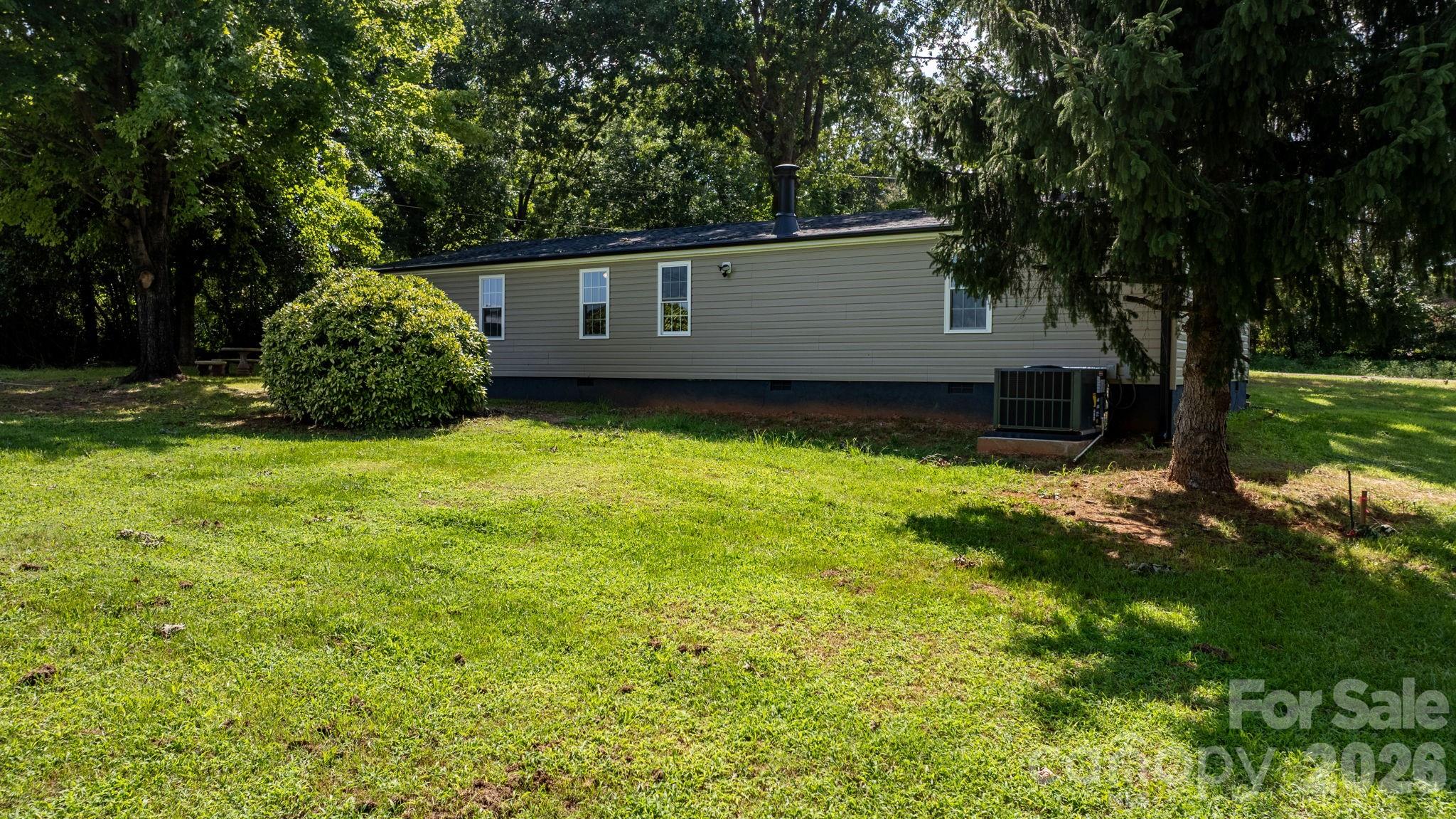 160 Green Street Property Photo 19