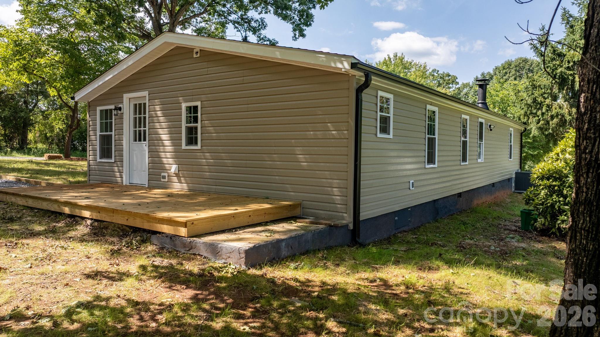 160 Green Street Property Photo 21