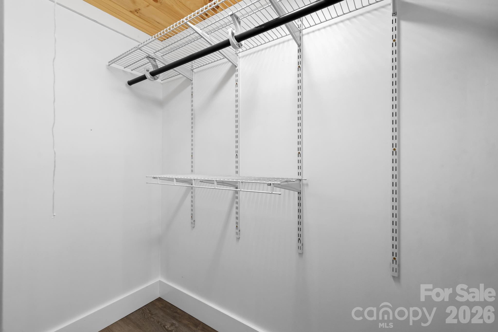 160 Green Street Property Photo 37