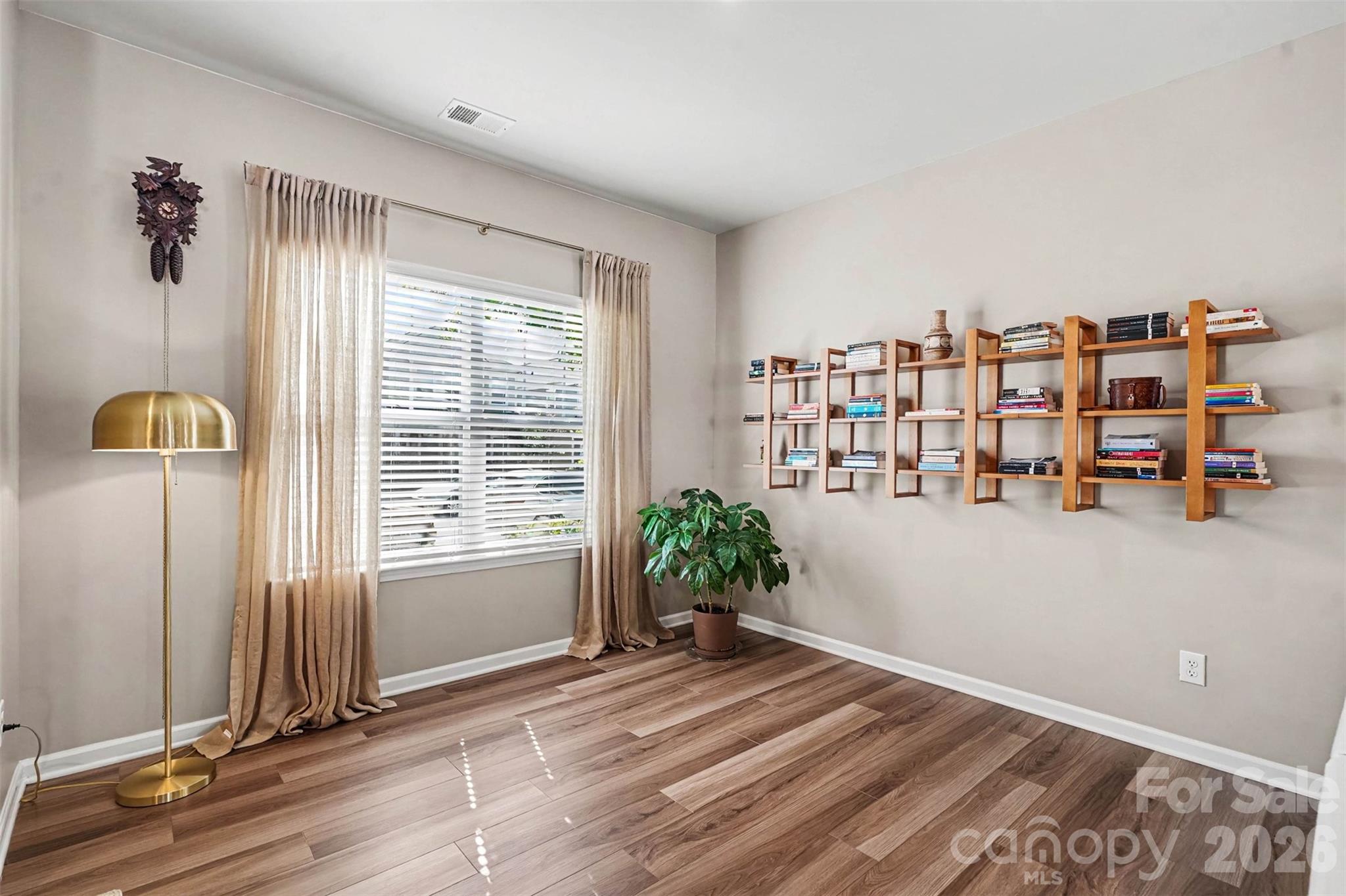 9002 Ramsford Court Property Photo 8