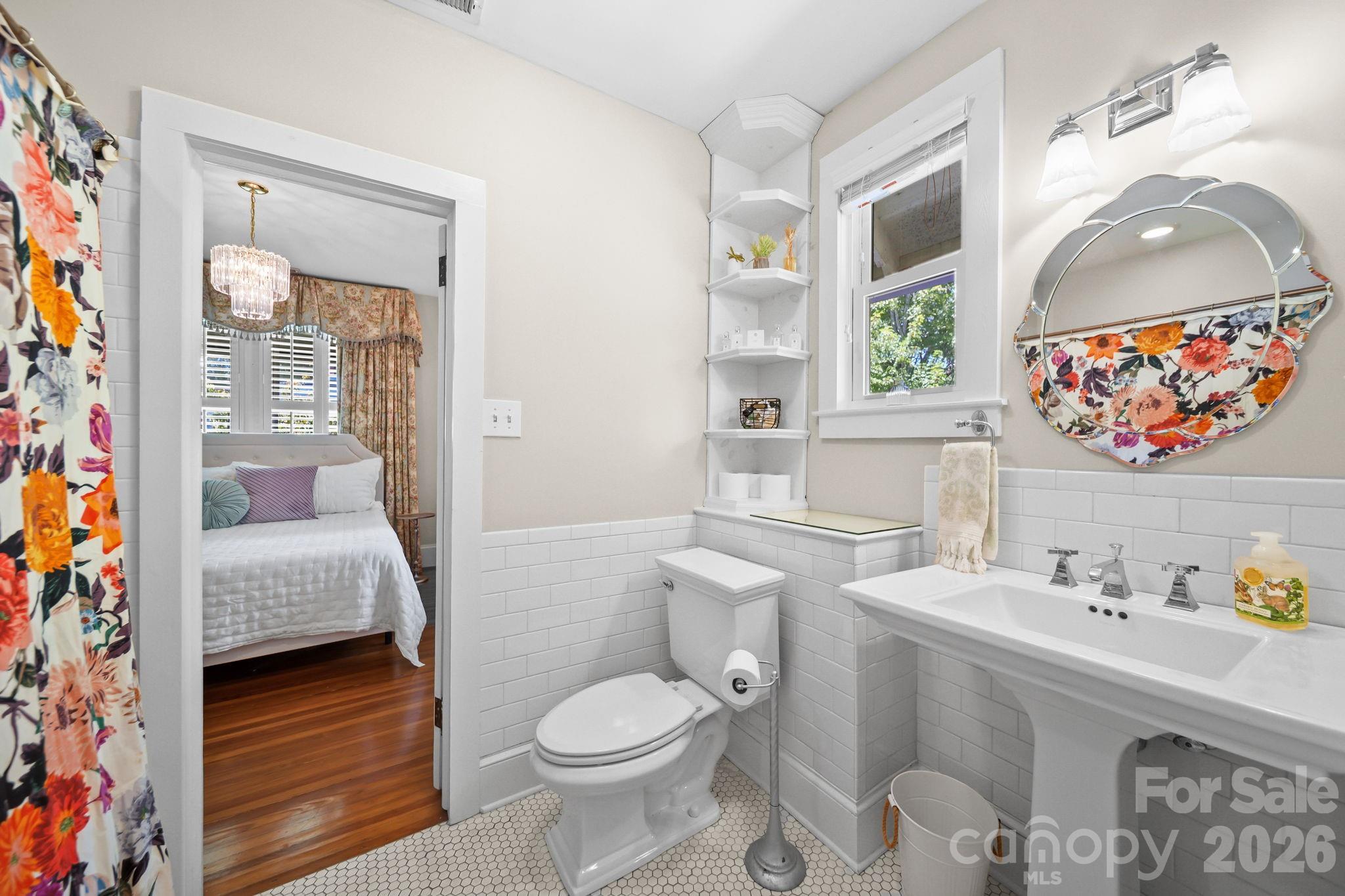 424 S York Street Property Photo 26