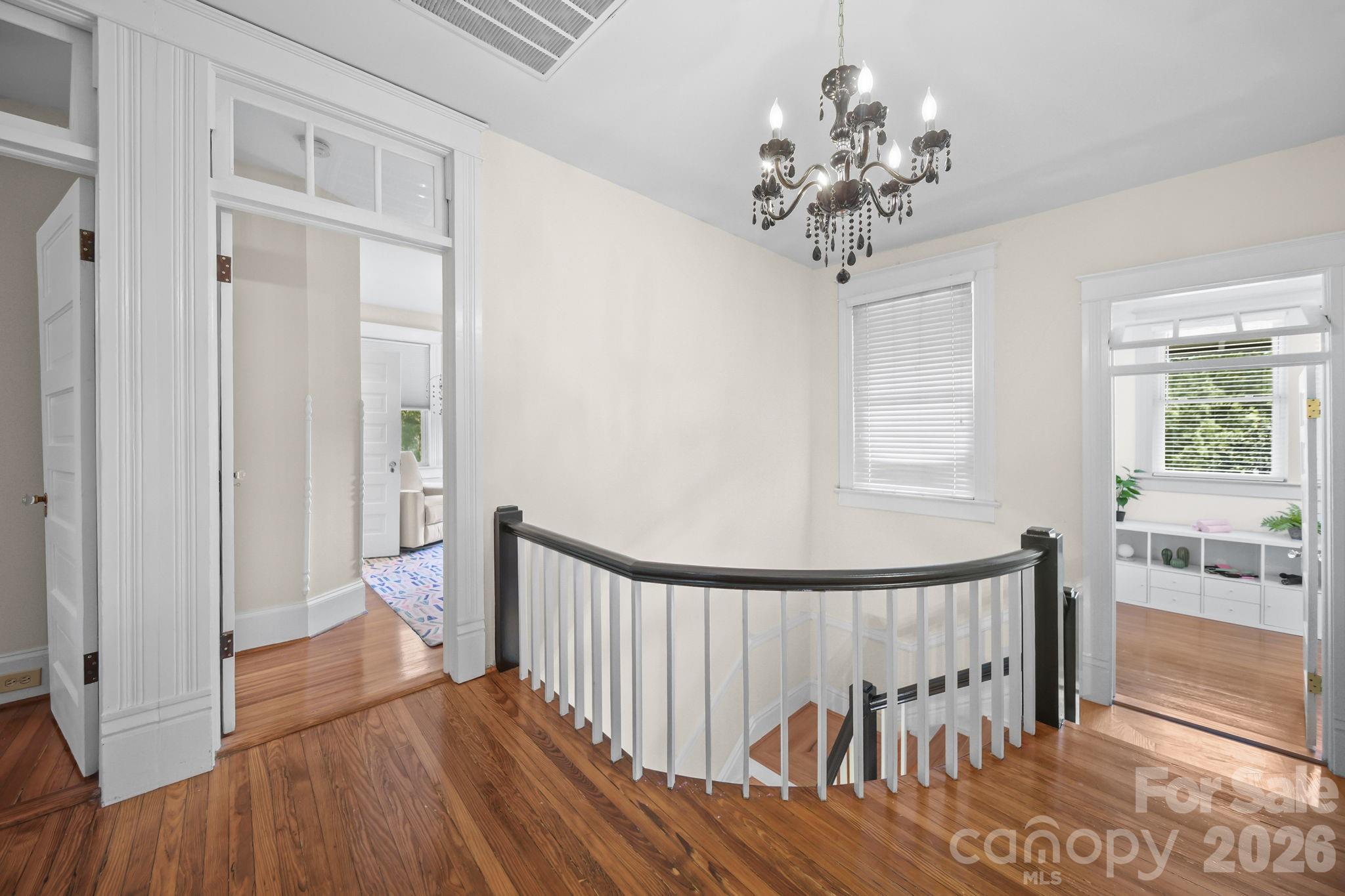 424 S York Street Property Photo 29