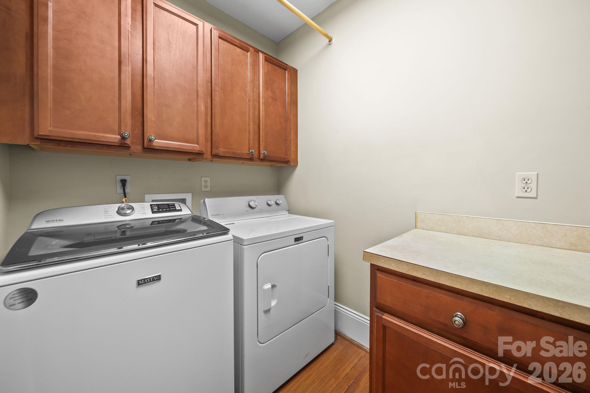 424 S York Street Property Photo 31