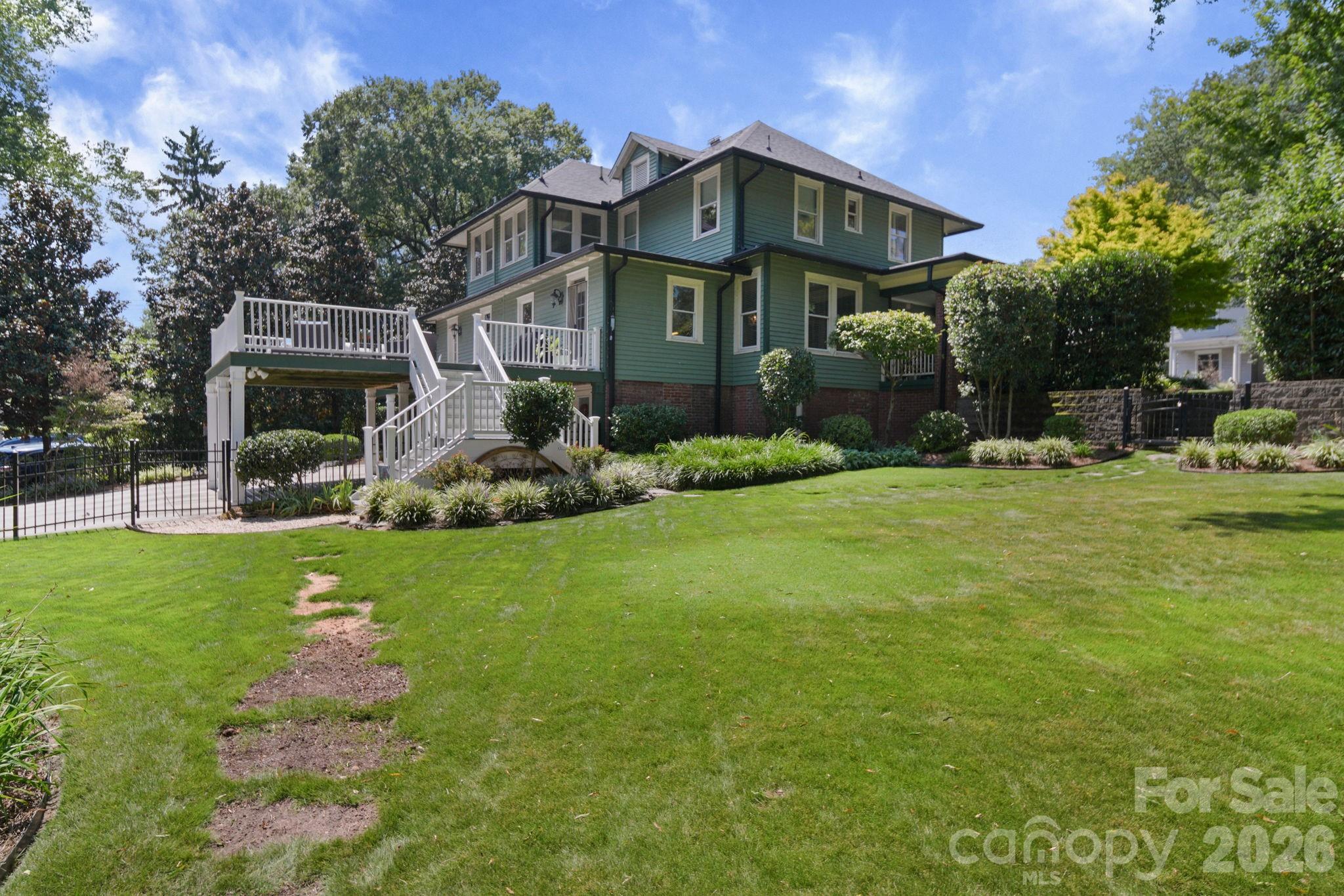 424 S York Street Property Photo 42