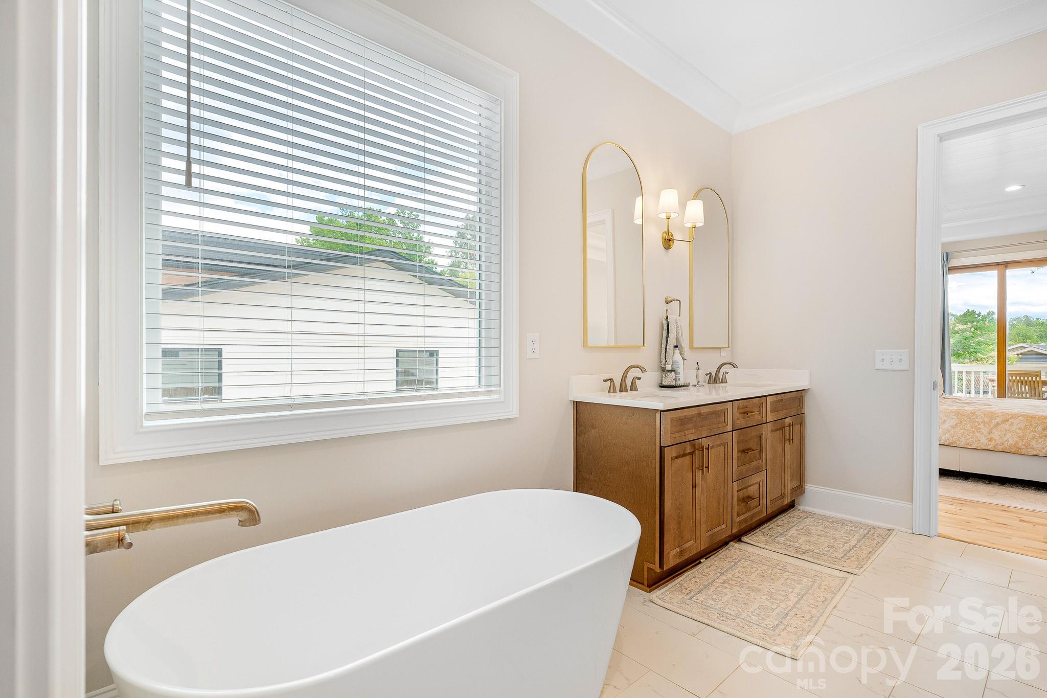 2800 Hilliard Drive Property Photo 13