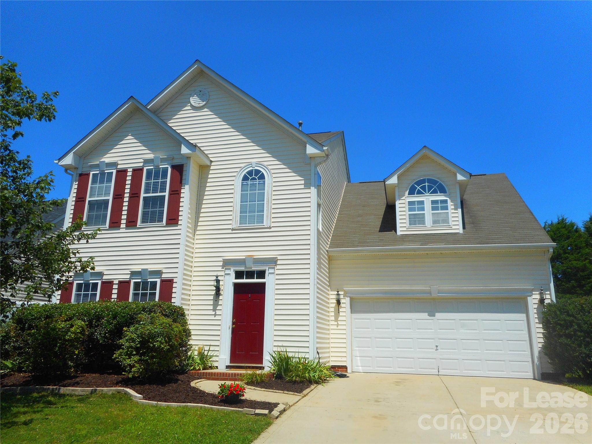 1018 Fountainbrook Drive Property Photo 1