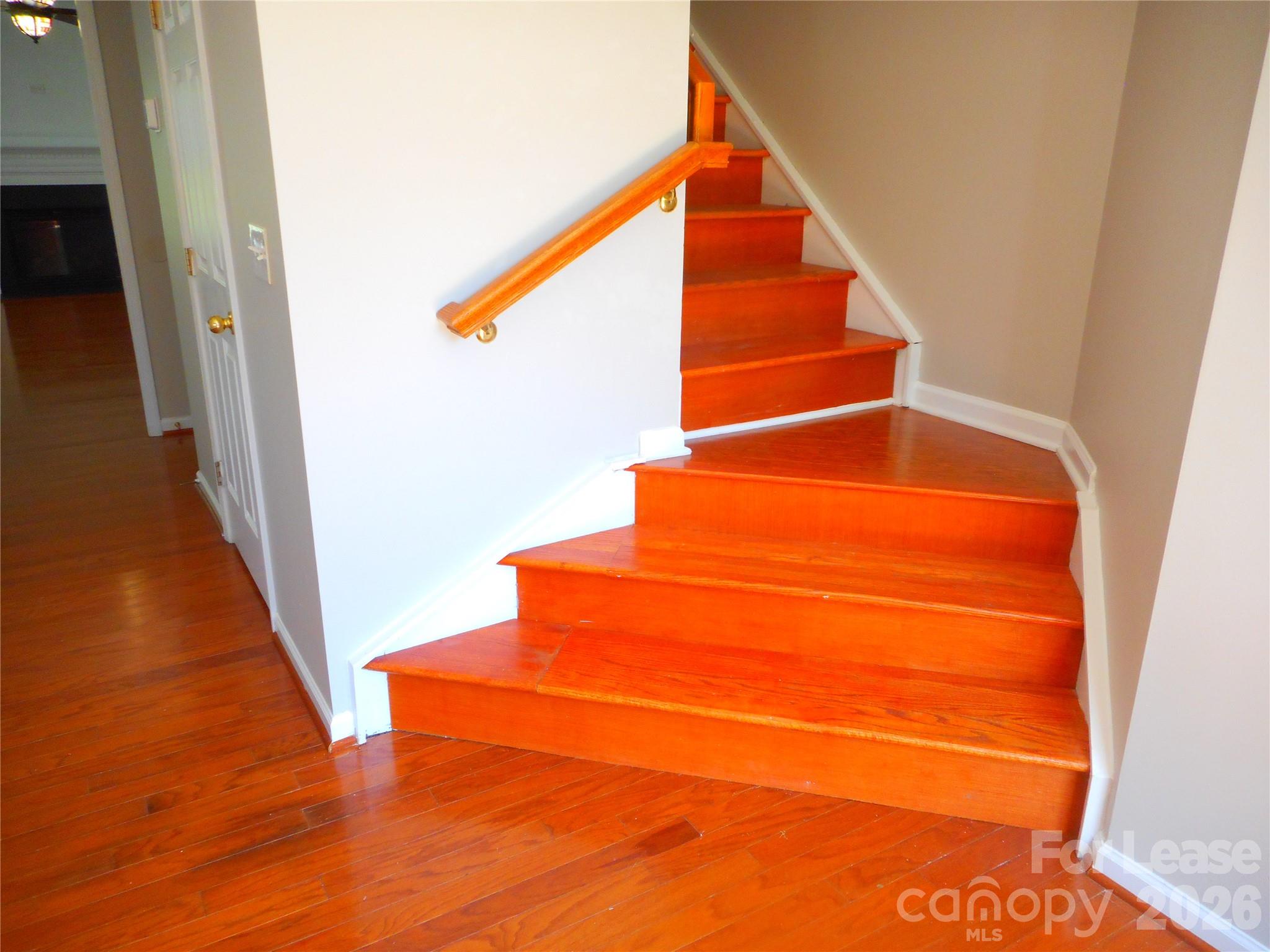 1018 Fountainbrook Drive Property Photo 10