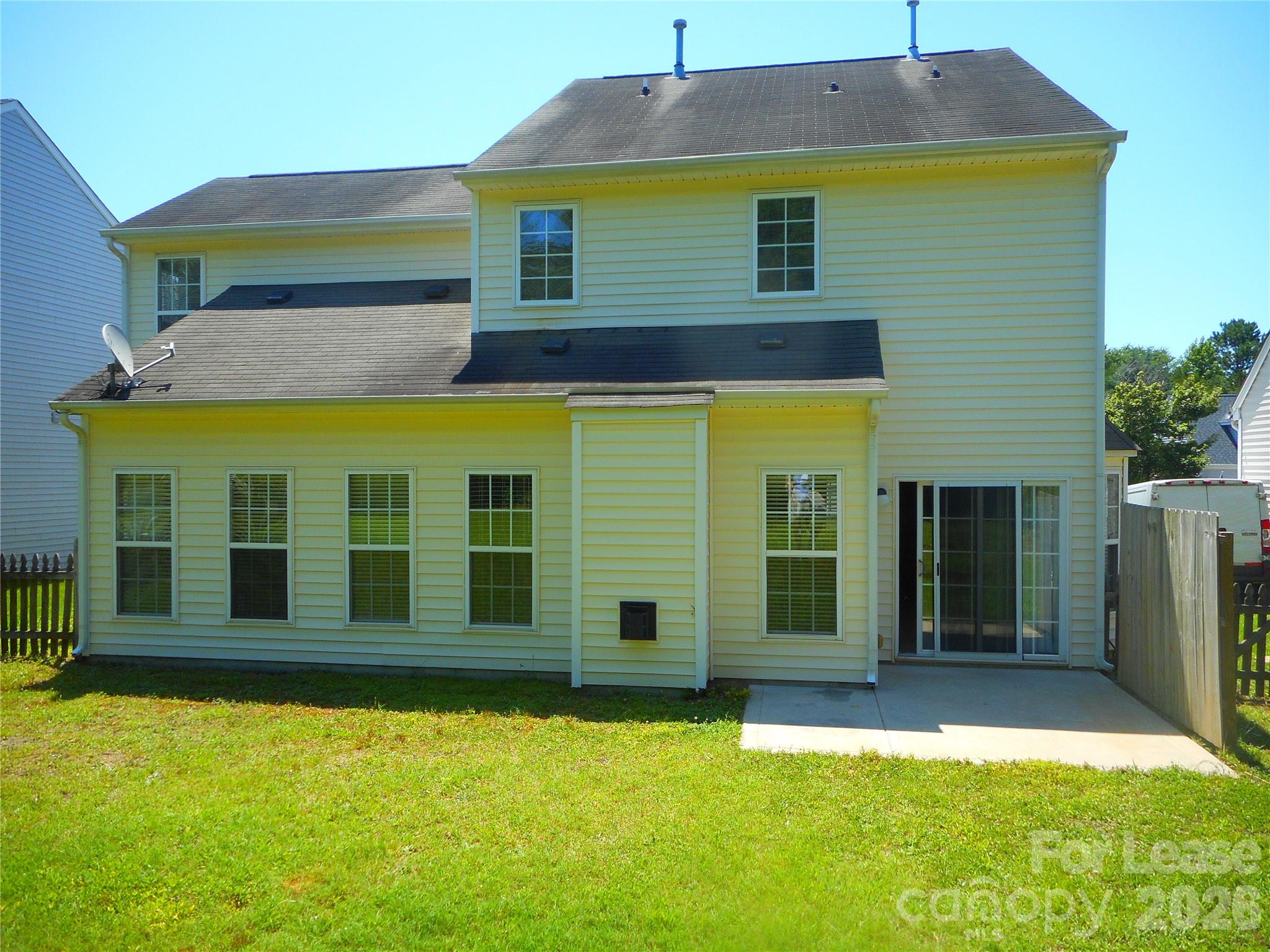 1018 Fountainbrook Drive Property Photo 13