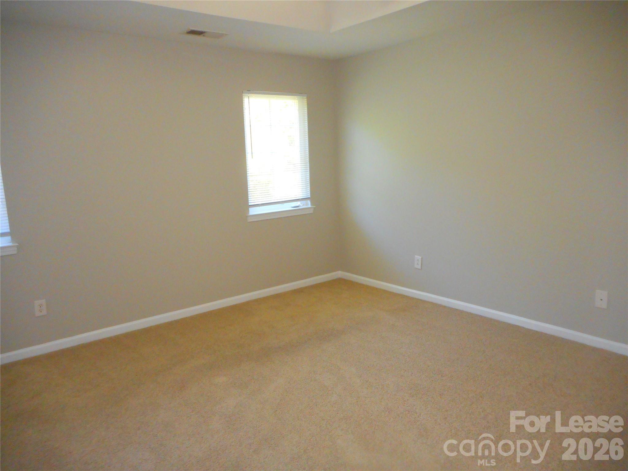 1018 Fountainbrook Drive Property Photo 18