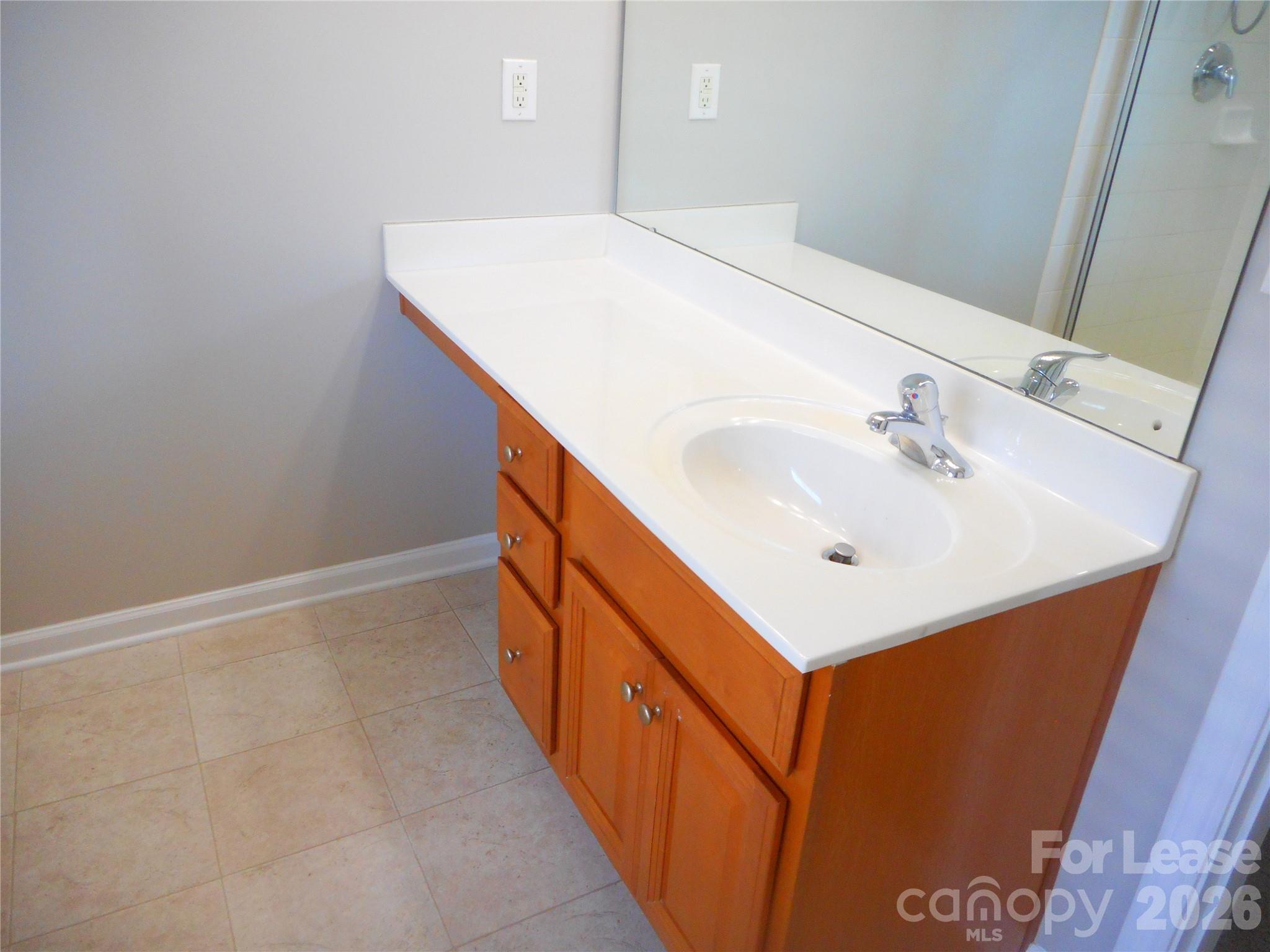 1018 Fountainbrook Drive Property Photo 20