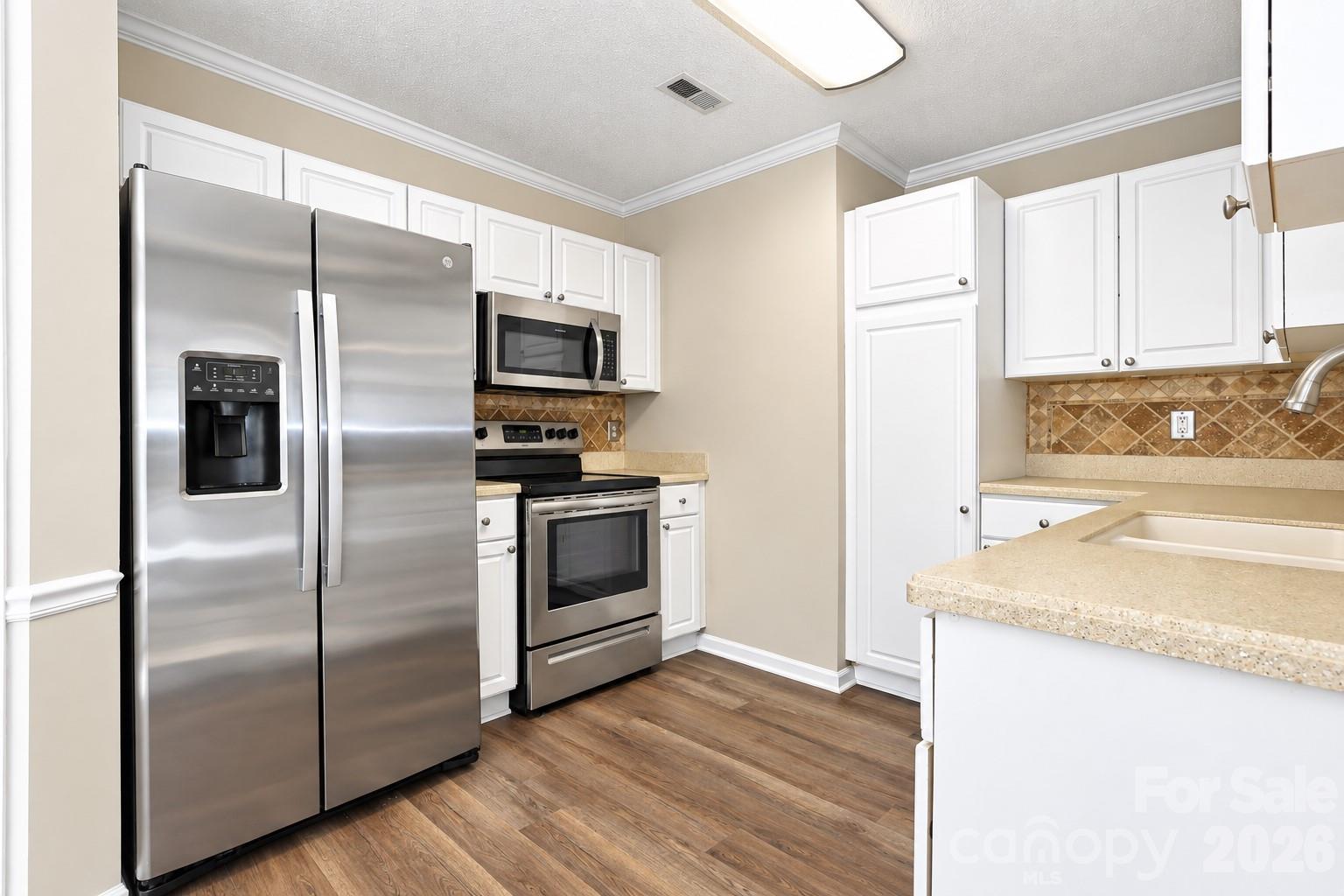 12704 Cumberland Crest Drive Property Photo 6