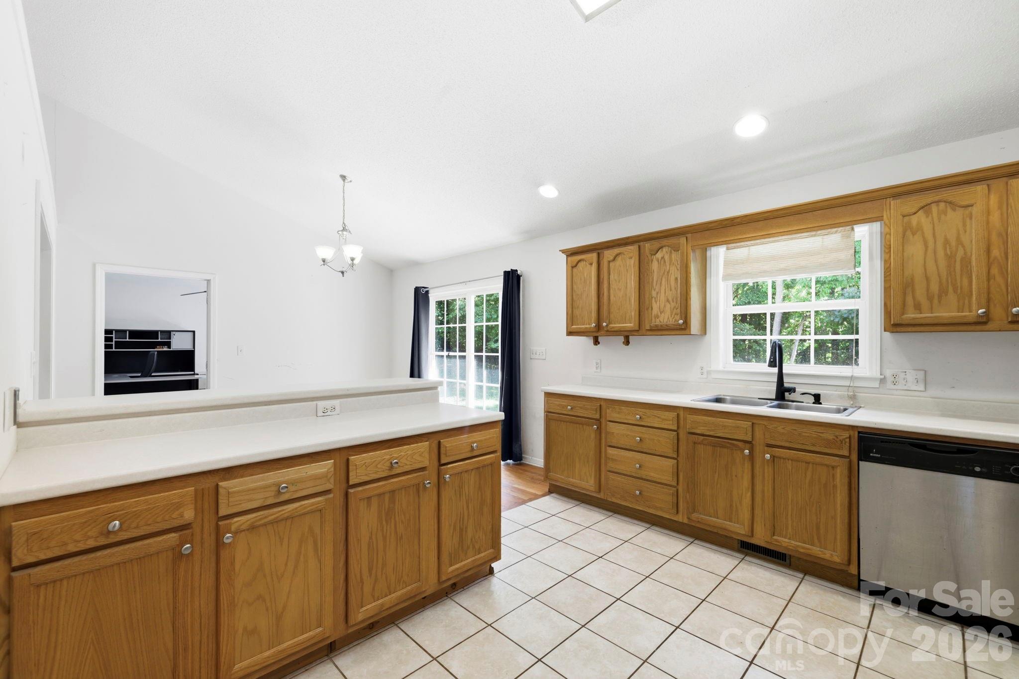 62 Chickwood Trail Property Photo 8