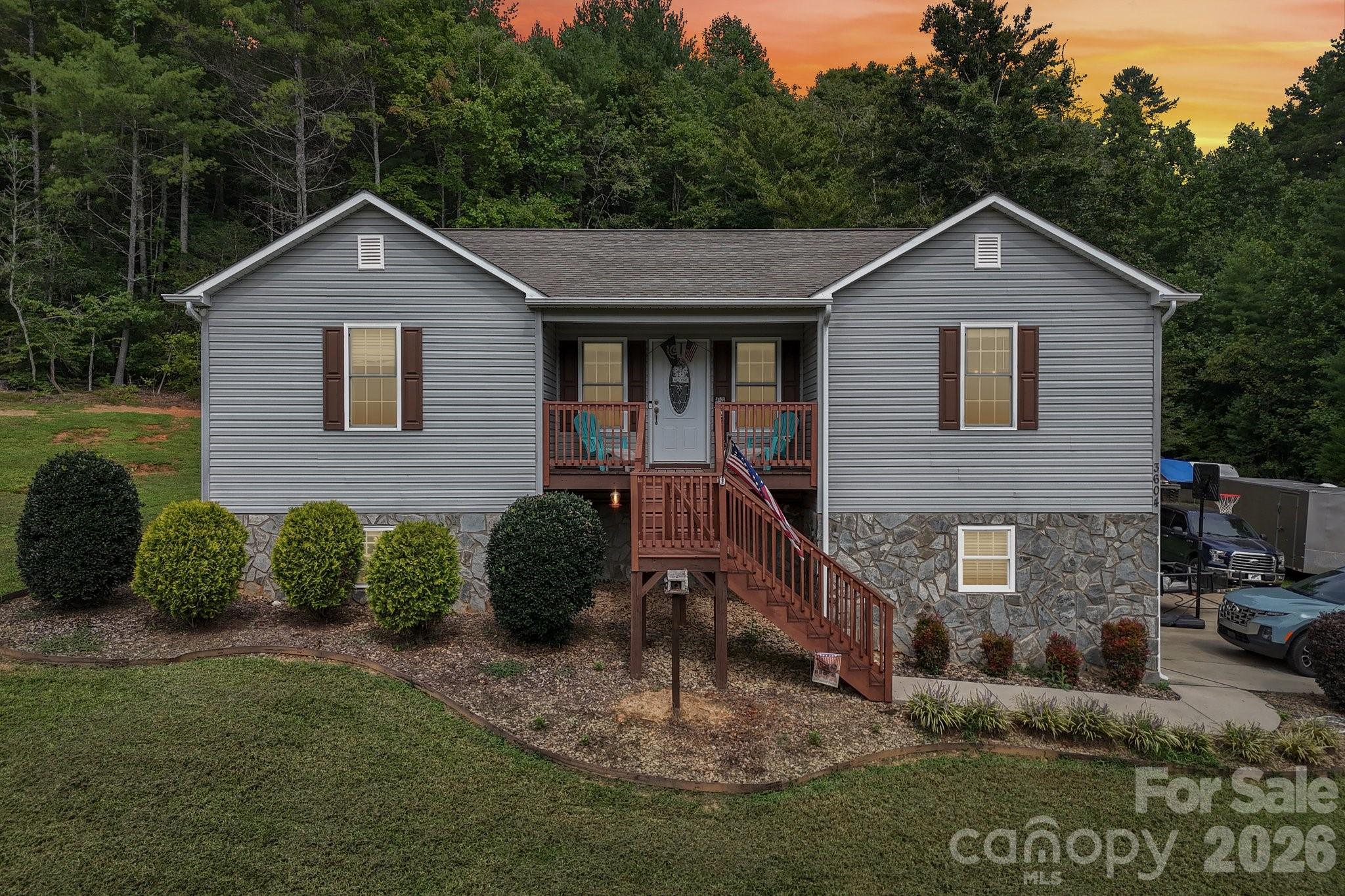 3604 Deerbrook Road Property Photo 1