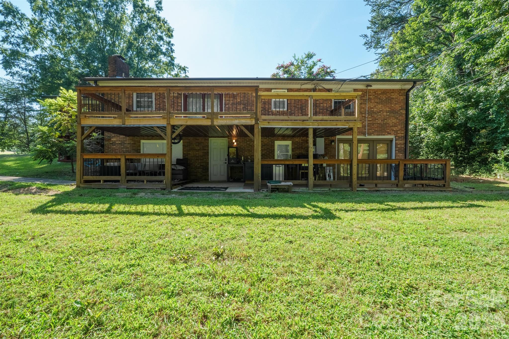 2300 Brookwood Road Property Photo 2