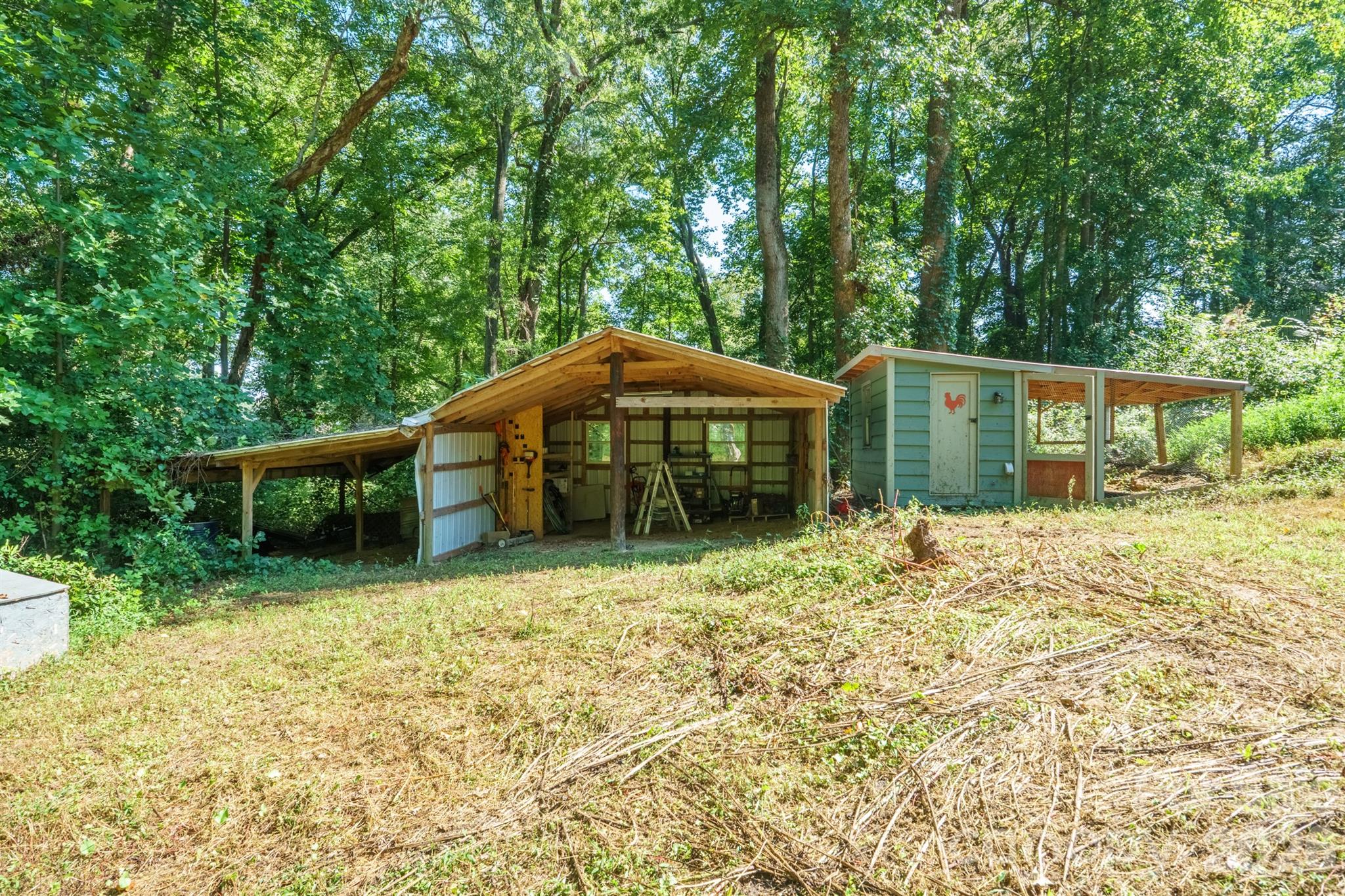 2300 Brookwood Road Property Photo 8