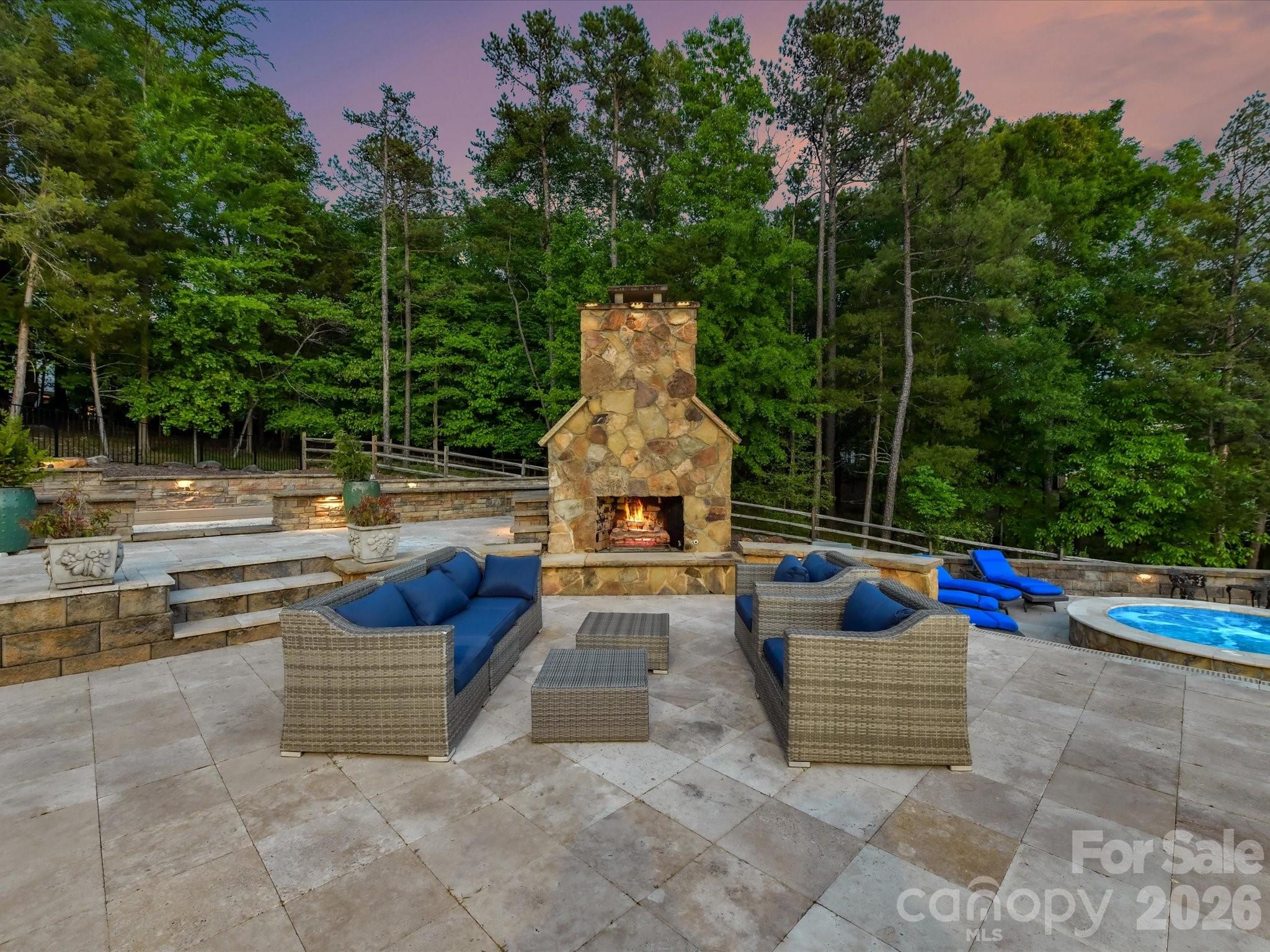 2723 Providence Pine Lane Property Photo 4