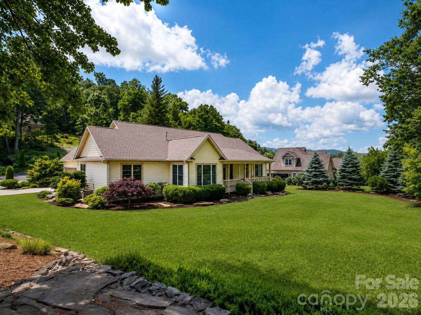 122 Twin Courts Drive Property Photo 18