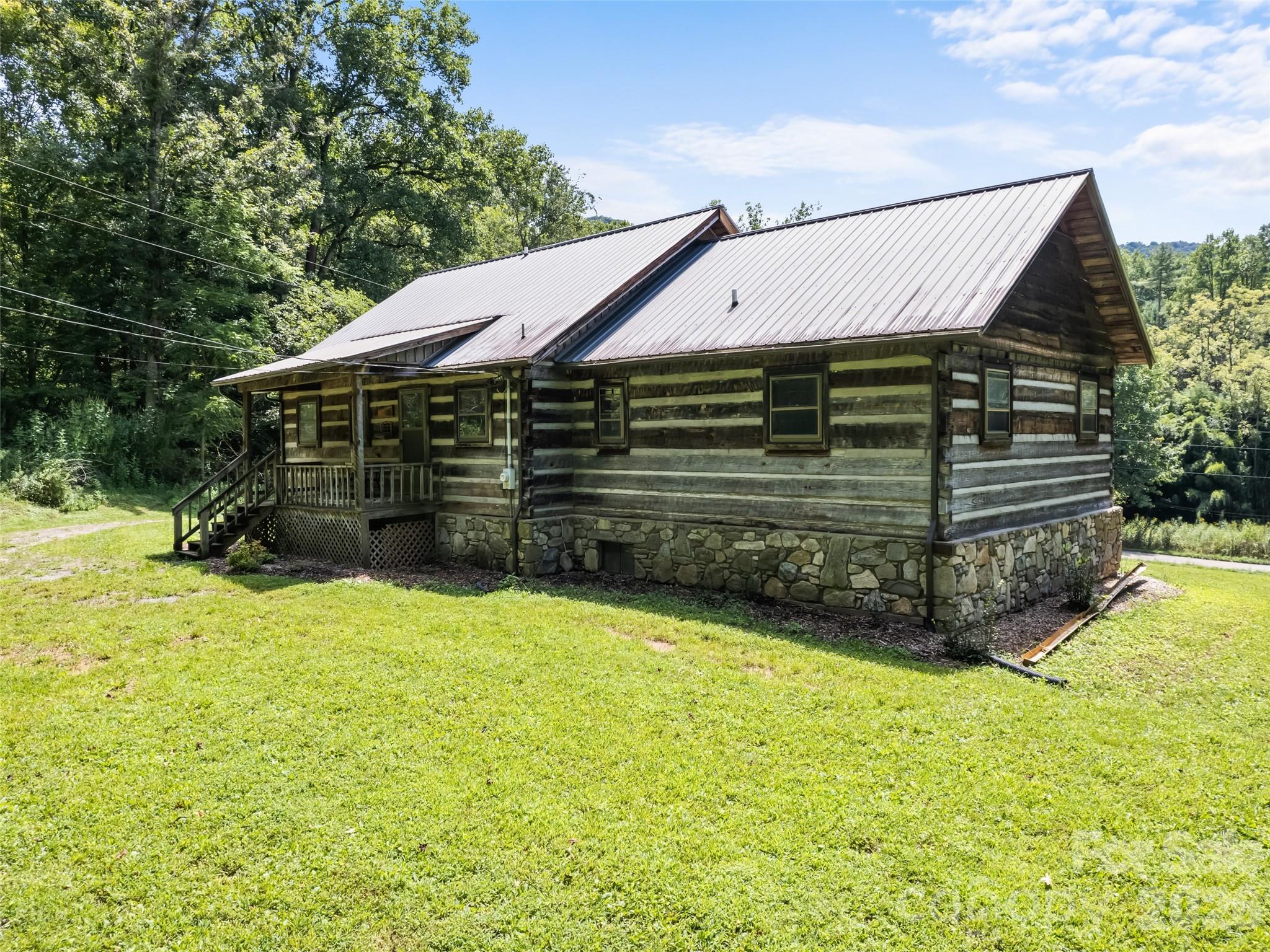 831 Qualla Road Property Photo 4