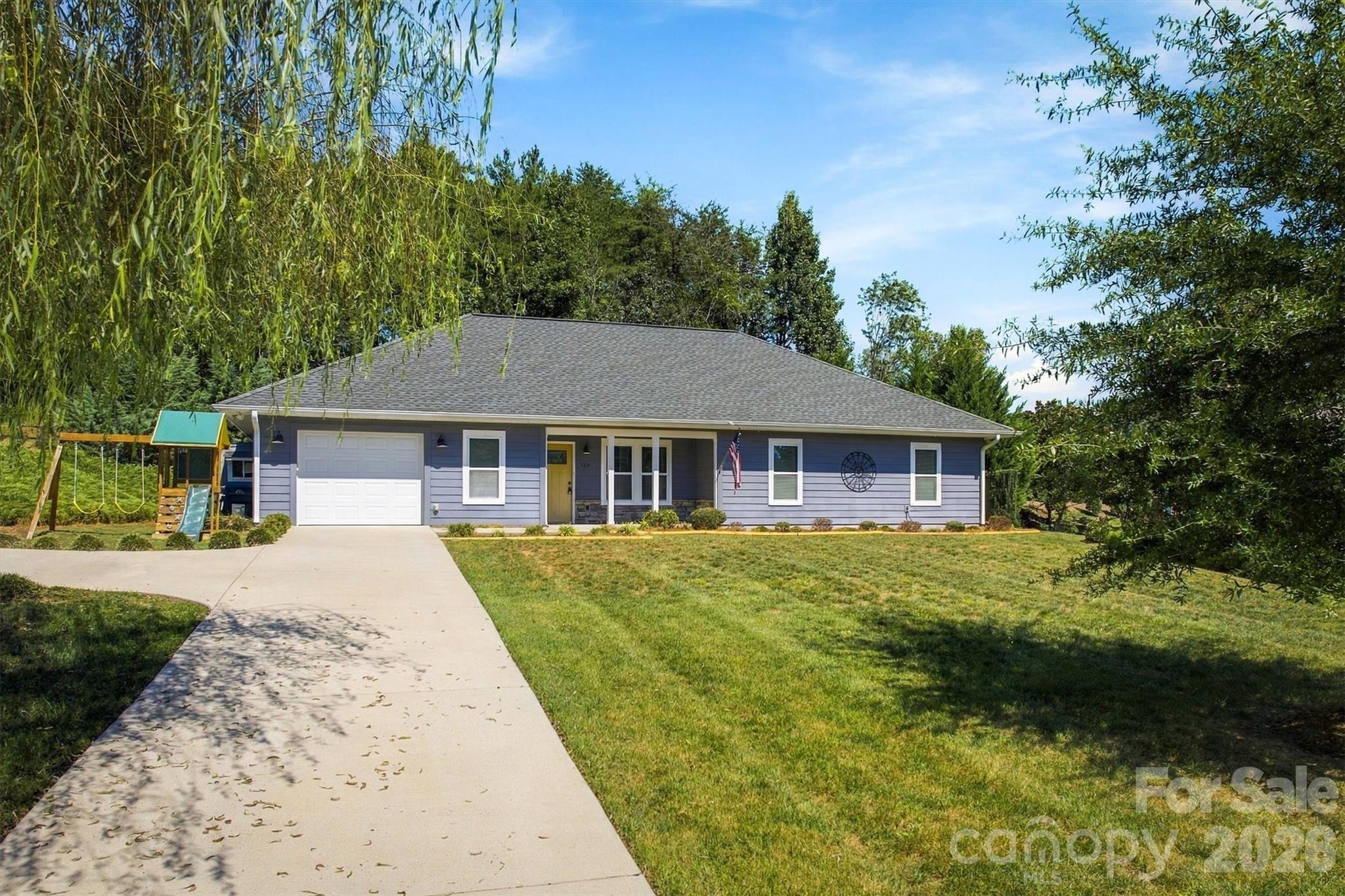 329 Springwood Drive Property Photo 1