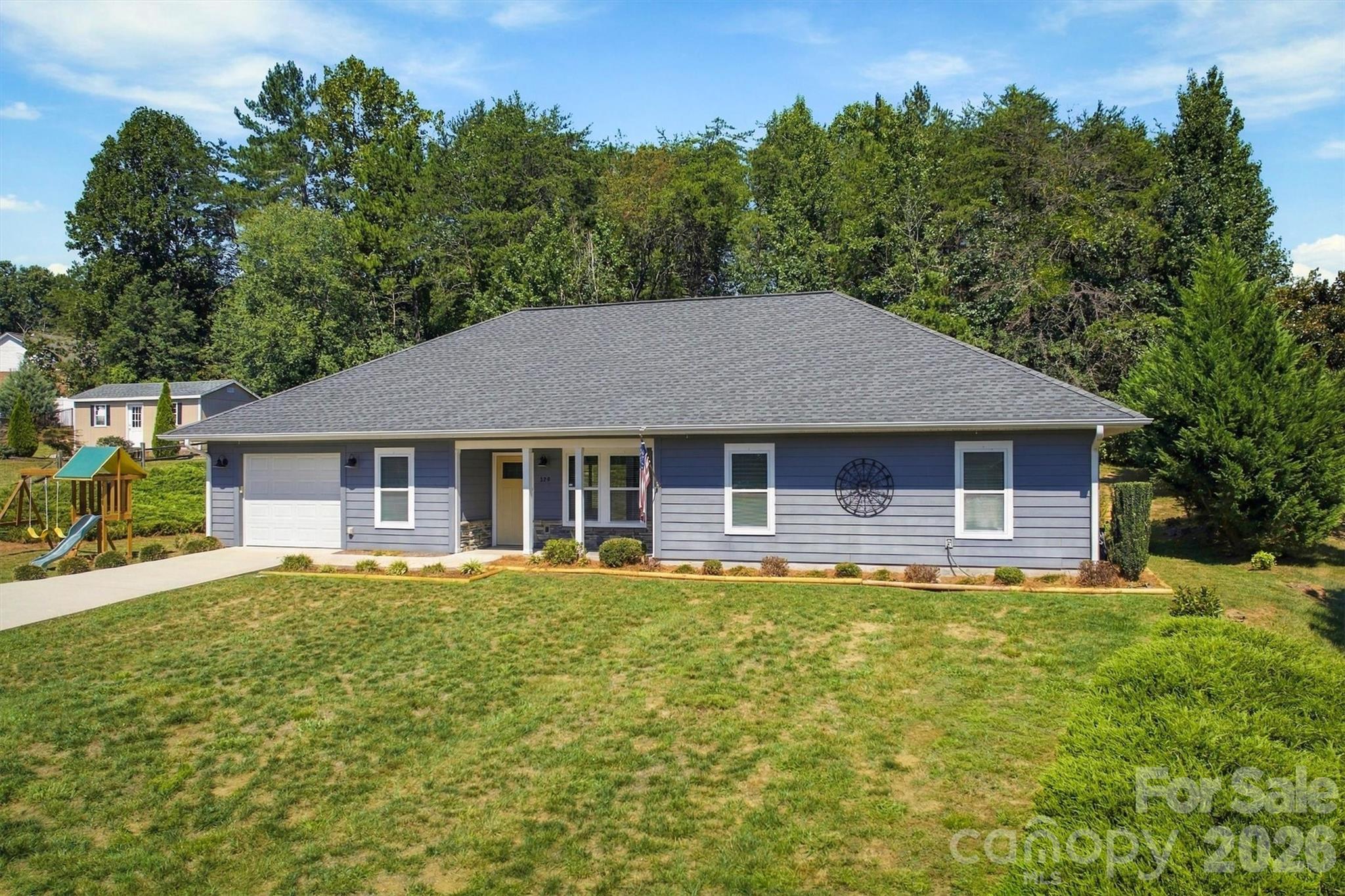 329 Springwood Drive Property Photo 2