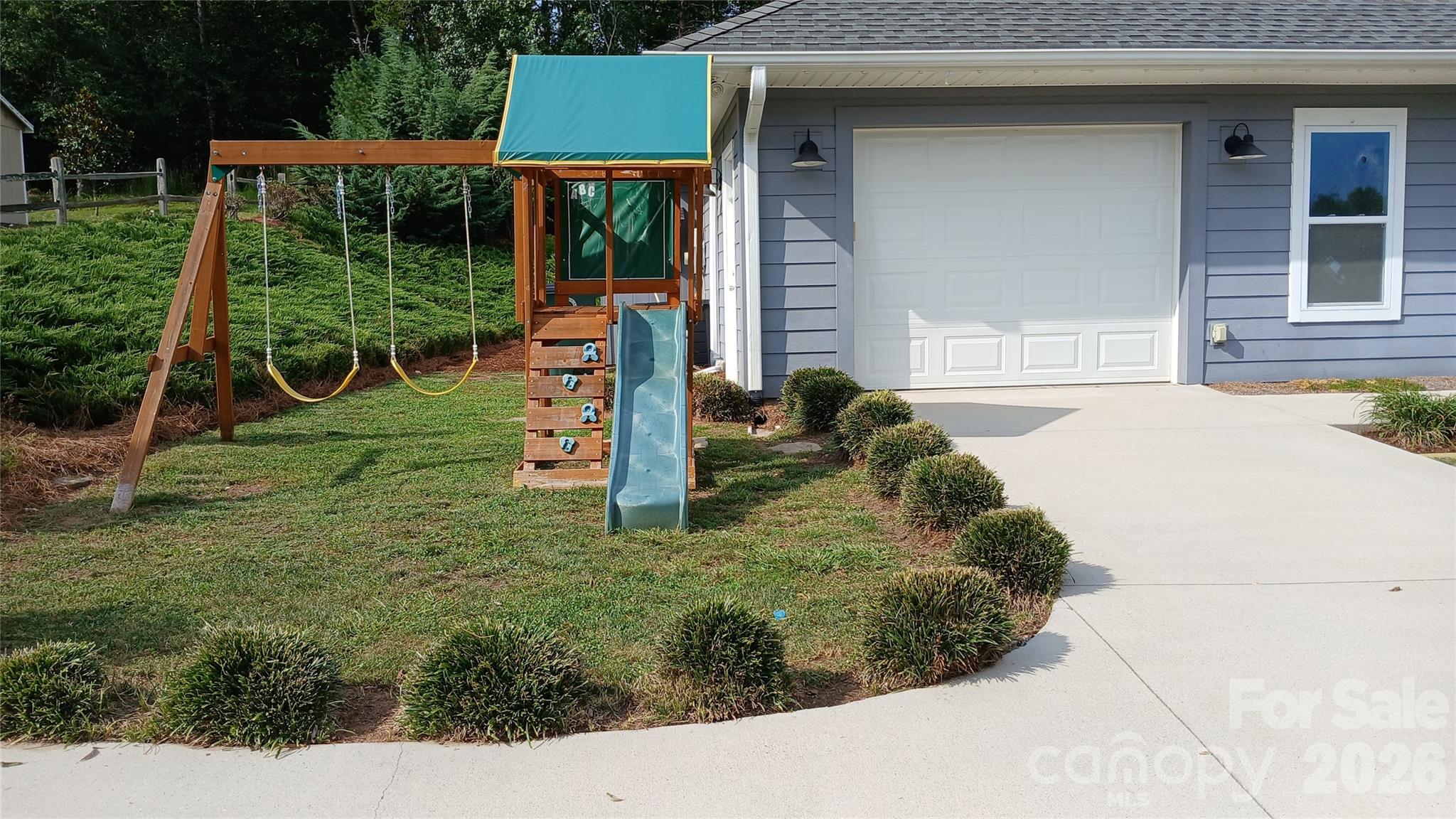 329 Springwood Drive Property Photo 9