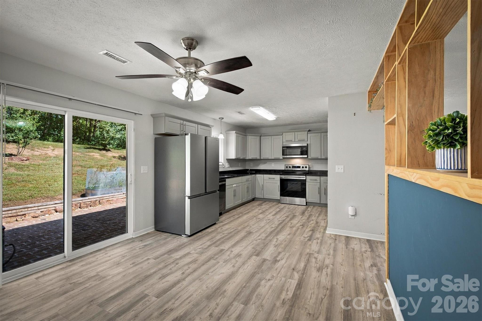 329 Springwood Drive Property Photo 15