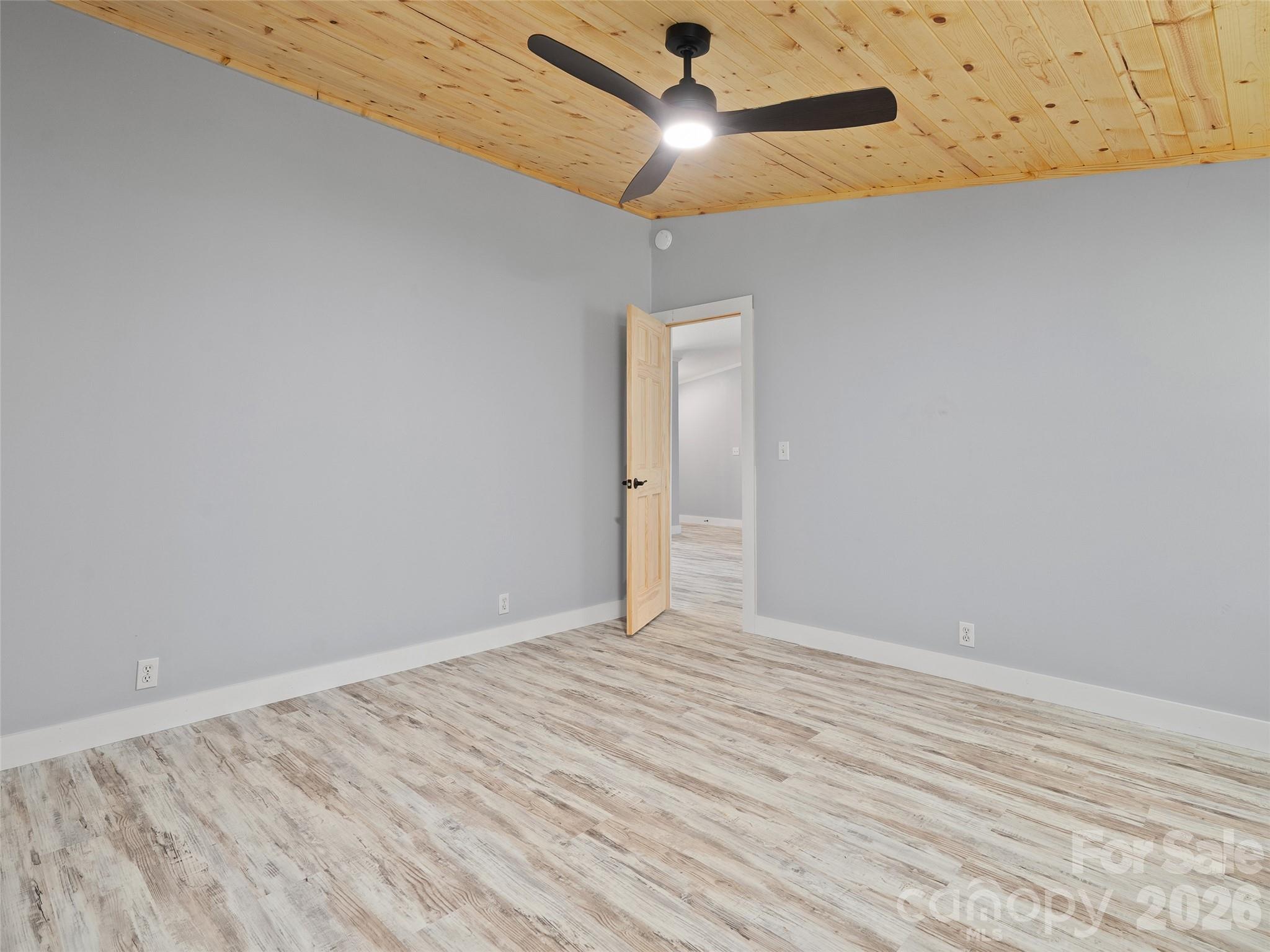 26 Lancelot Loop Property Photo 22