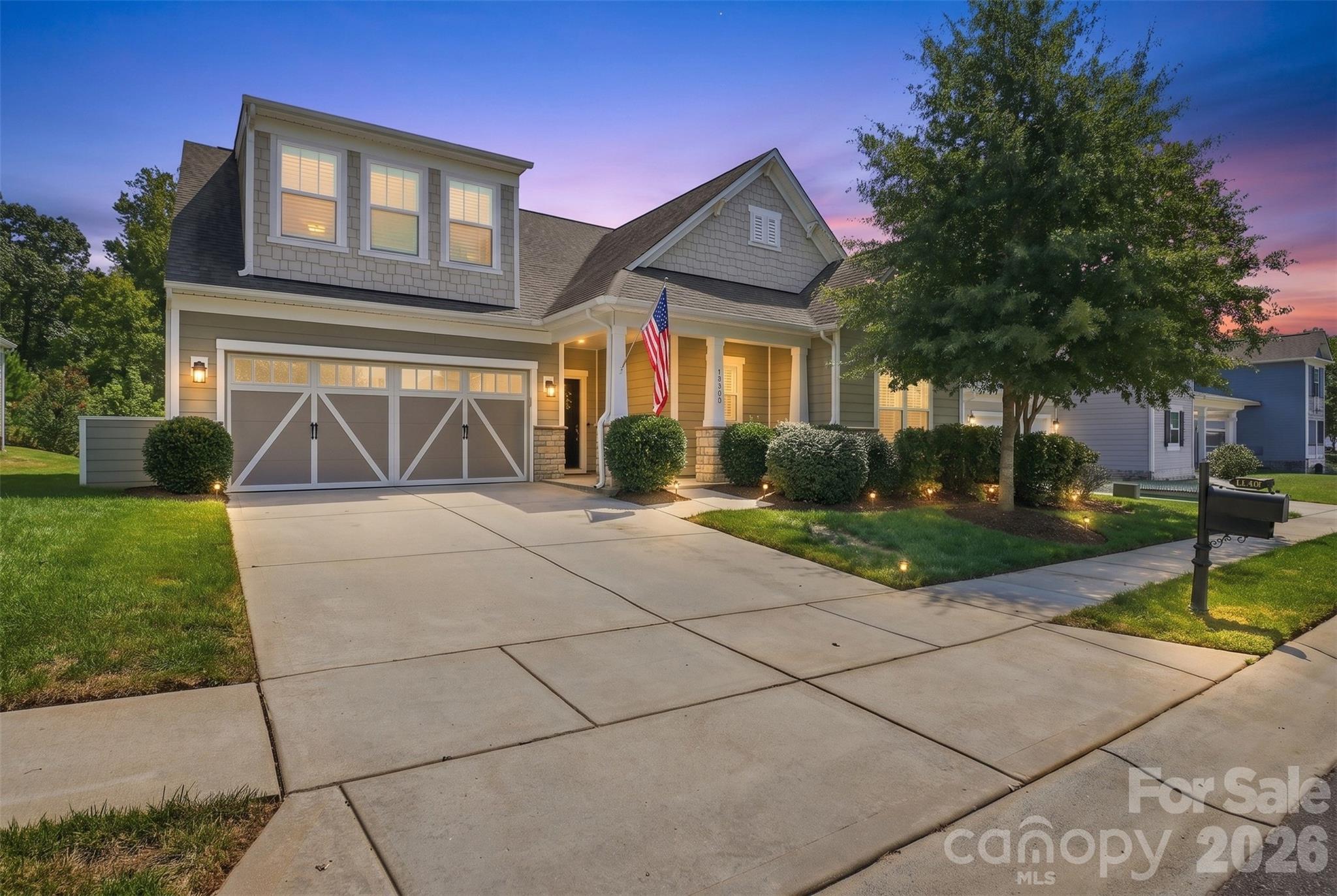 15704 Reynolds Drive Property Photo 1