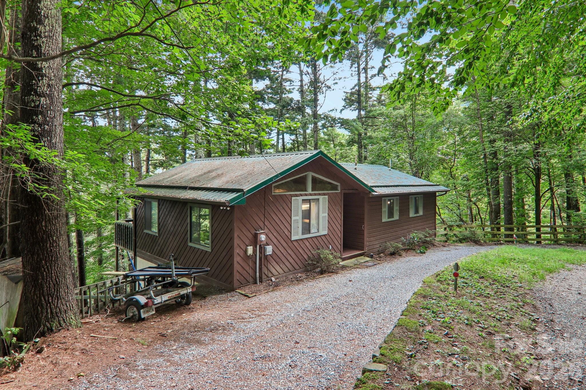 21 Wild Bird Lane Property Photo 4