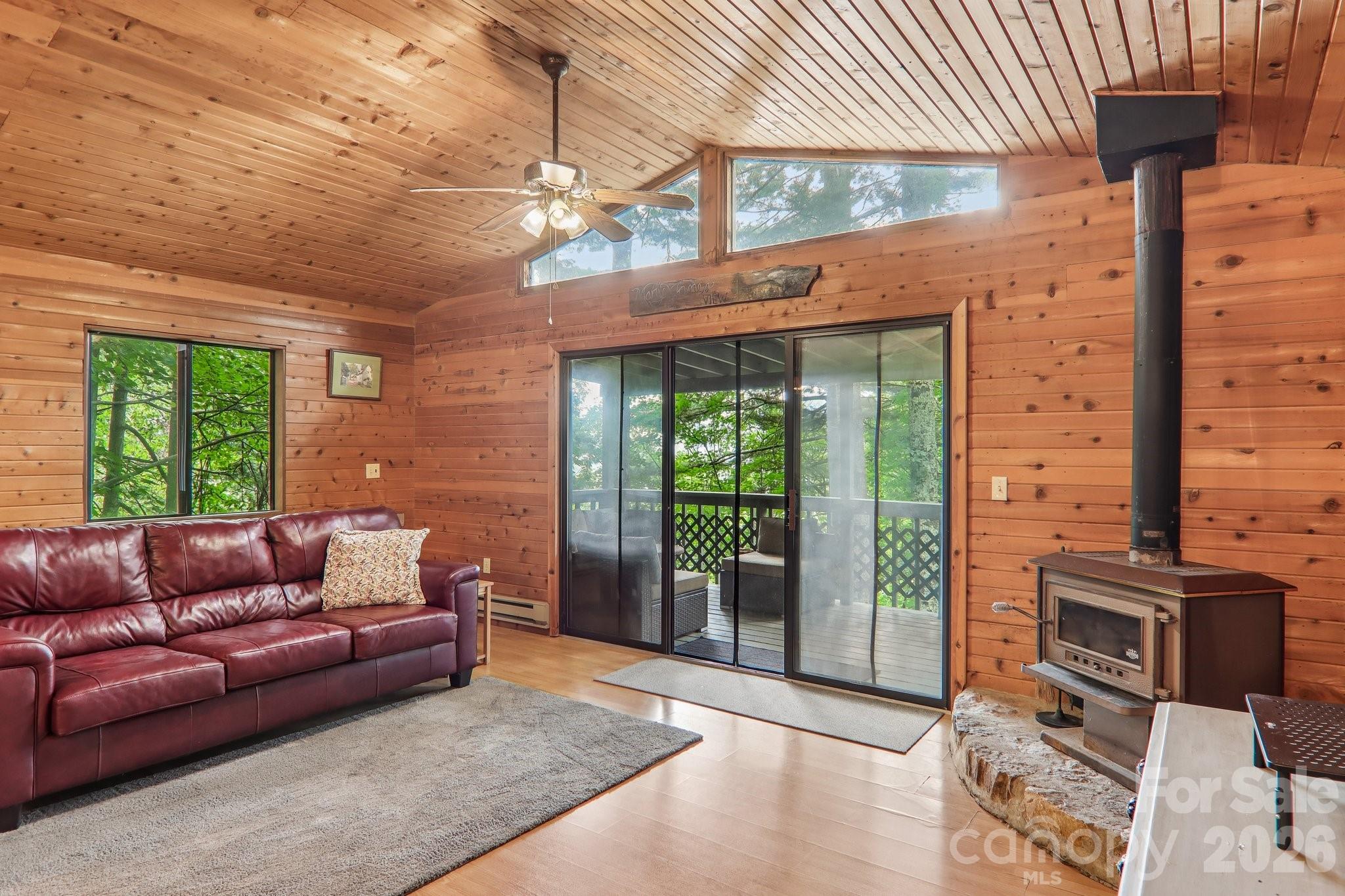 21 Wild Bird Lane Property Photo 6