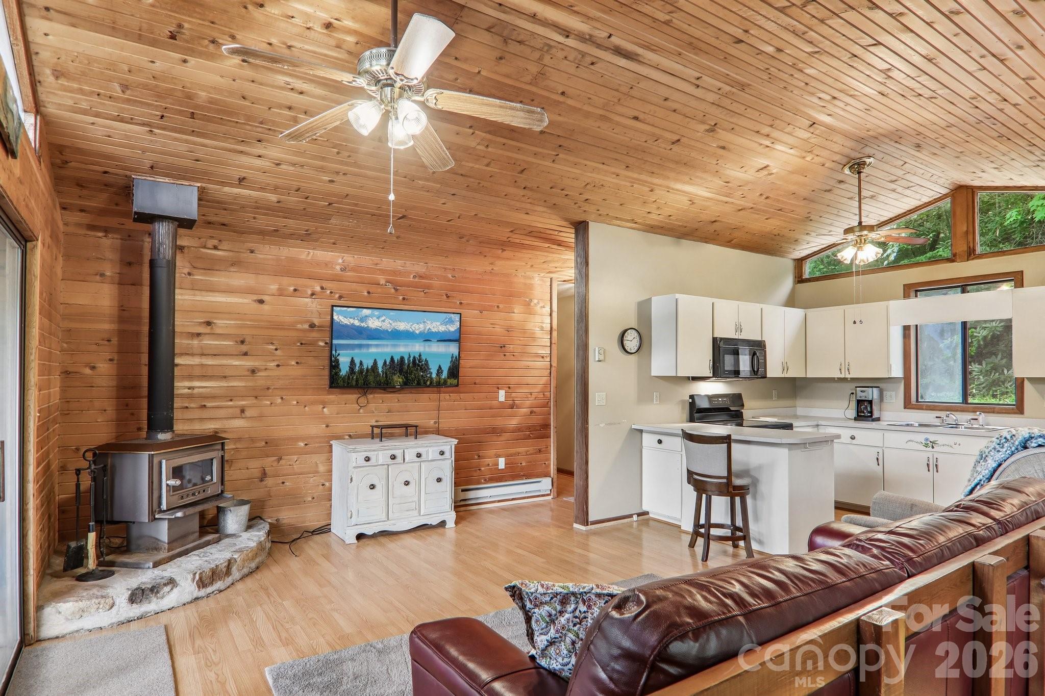 21 Wild Bird Lane Property Photo 9