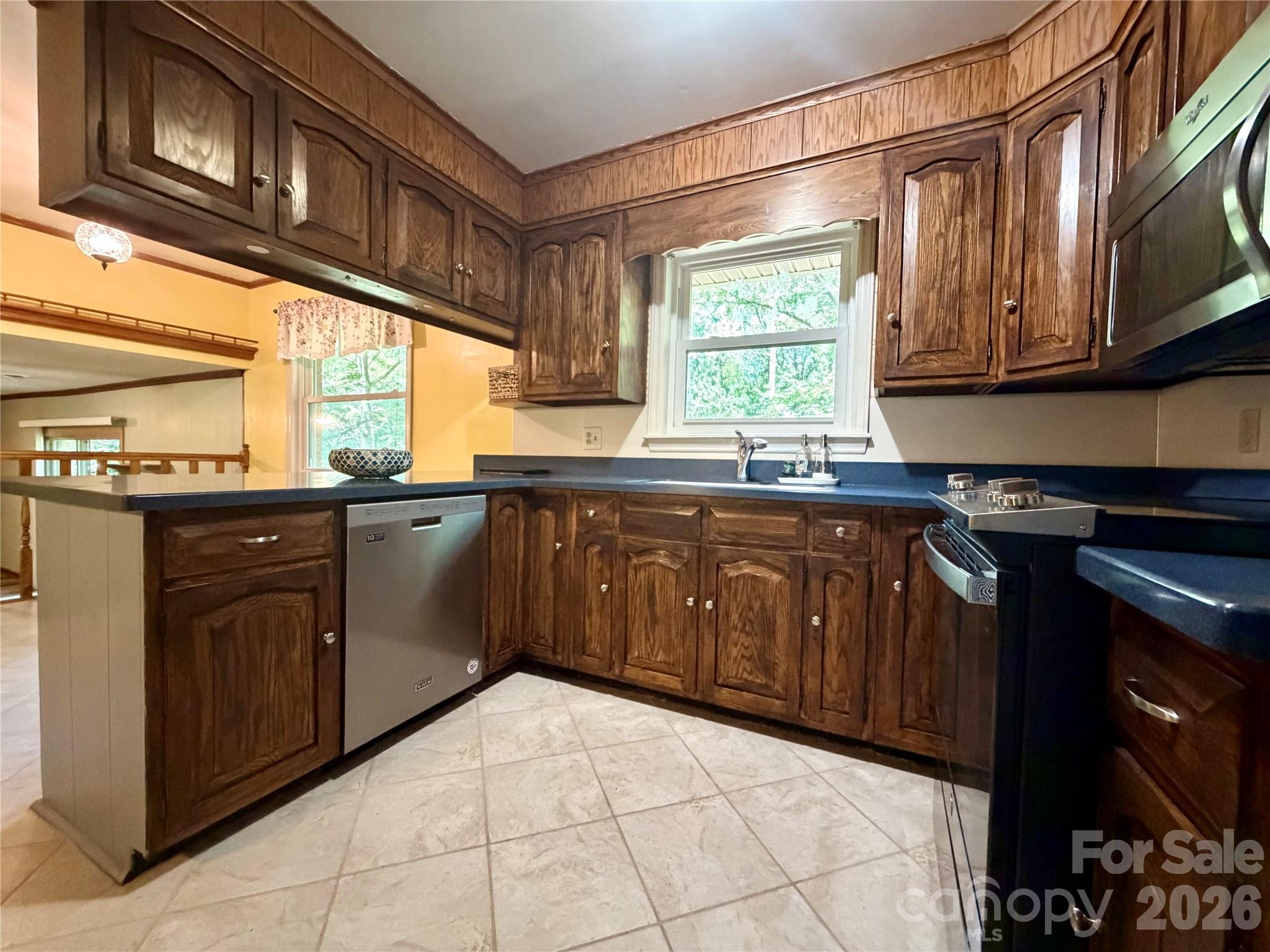 4819 Carousel Drive Property Photo 4