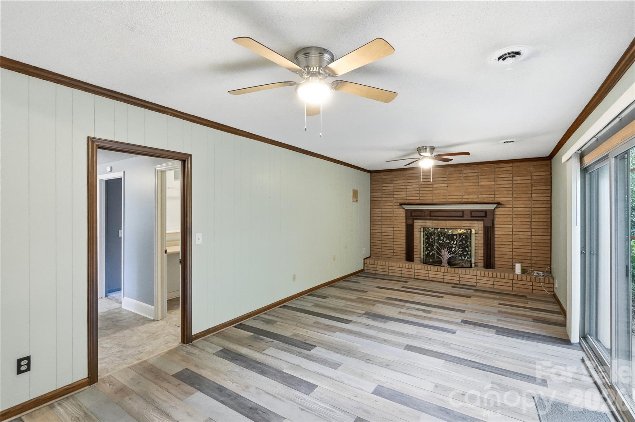 4819 Carousel Drive Property Photo 5