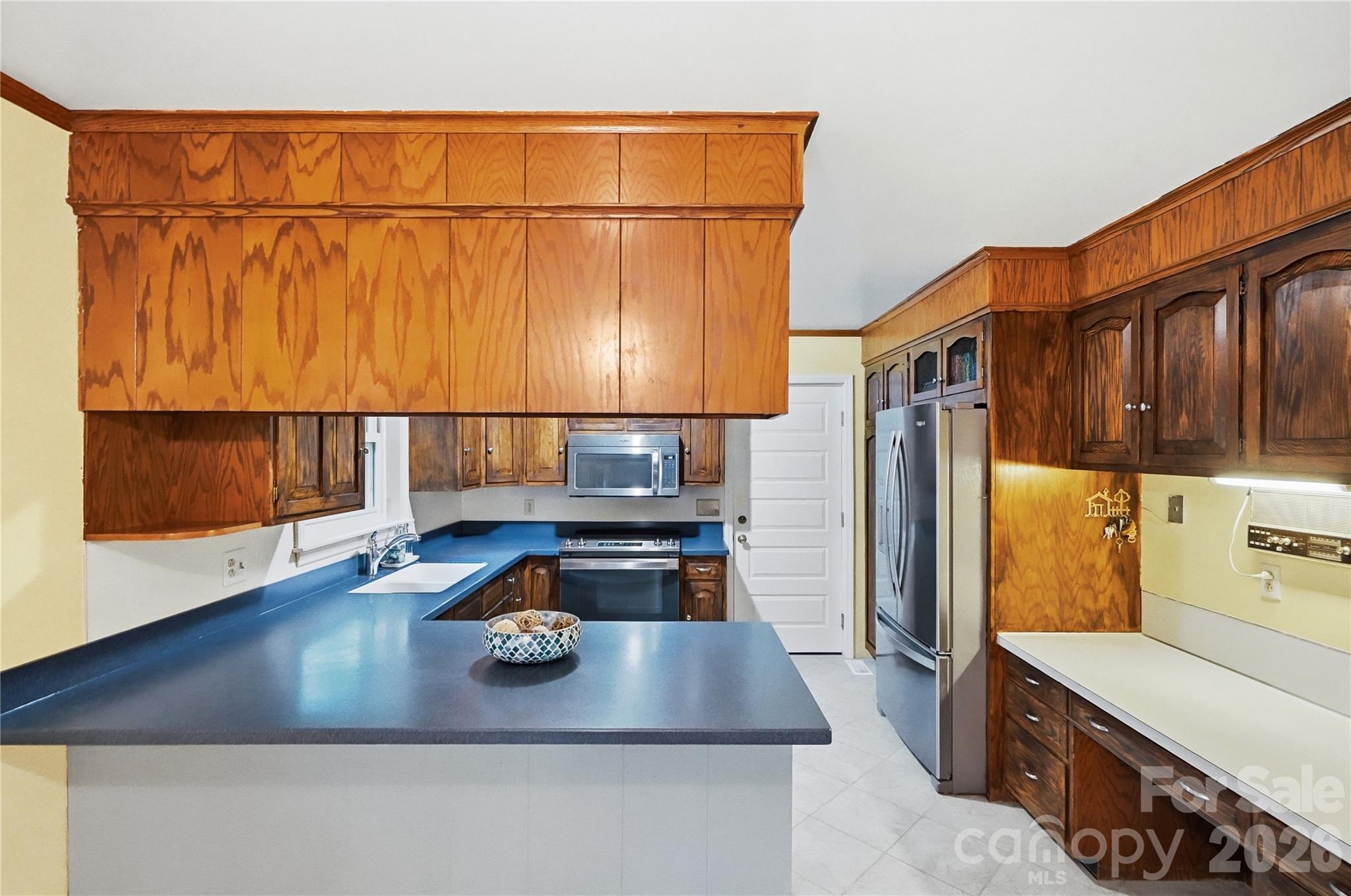 4819 Carousel Drive Property Photo 8