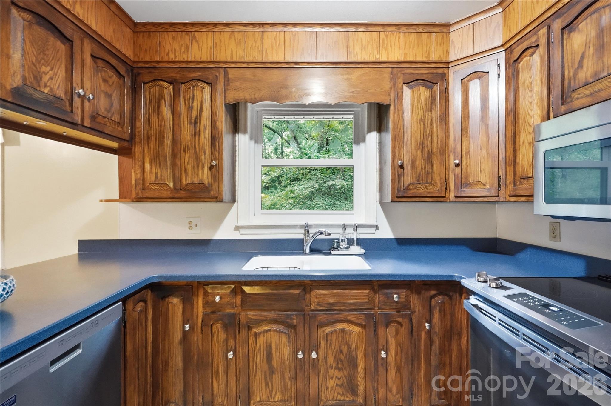 4819 Carousel Drive Property Photo 10