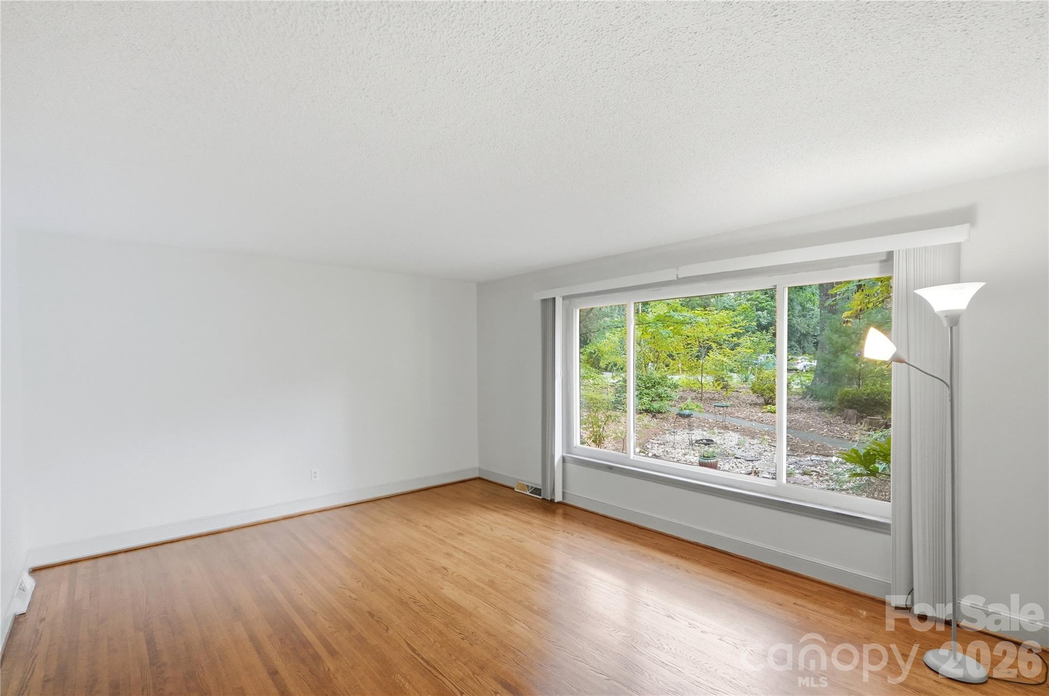 4819 Carousel Drive Property Photo 11