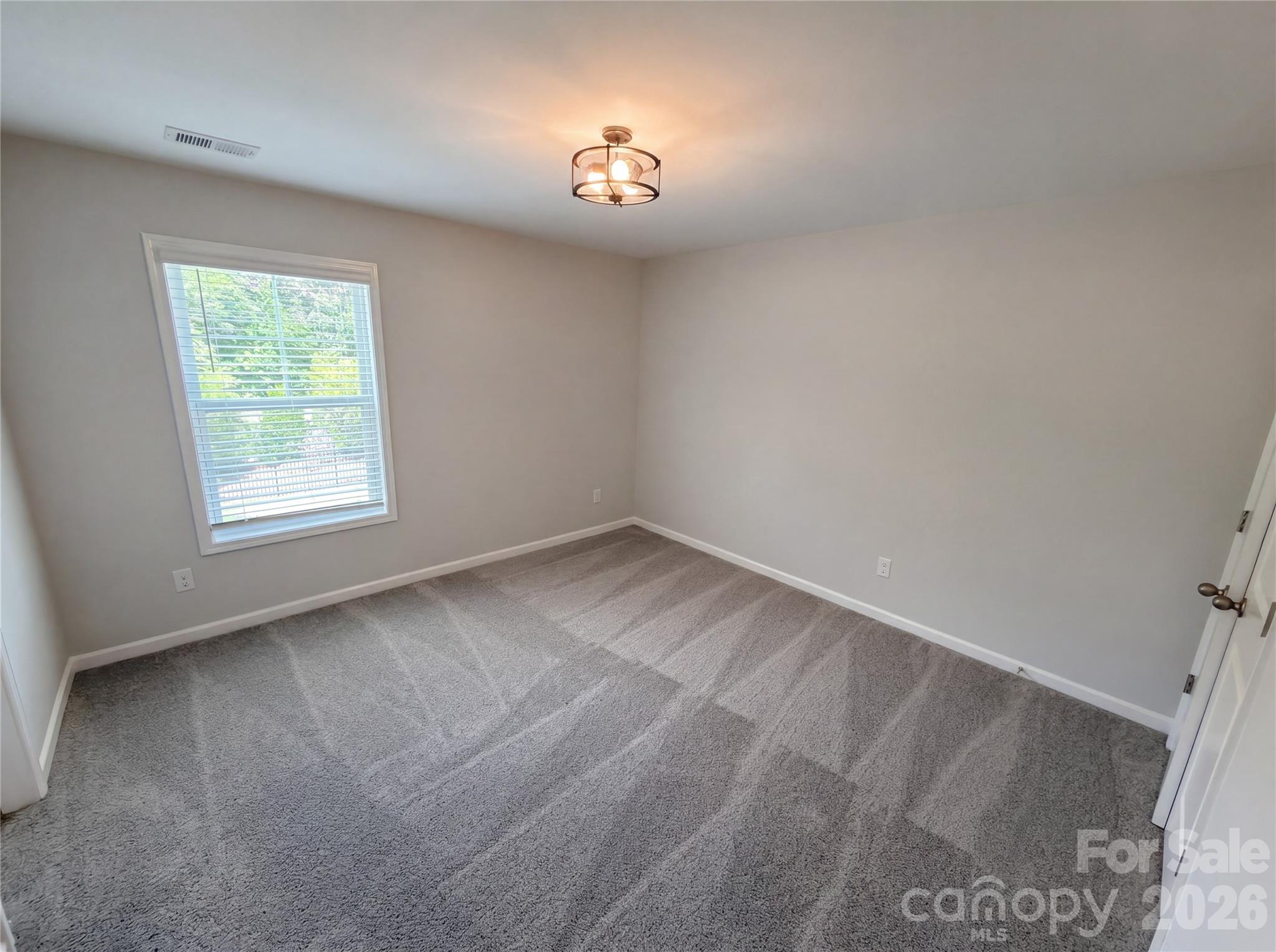 5013 Shadowbrook Road Property Photo 10