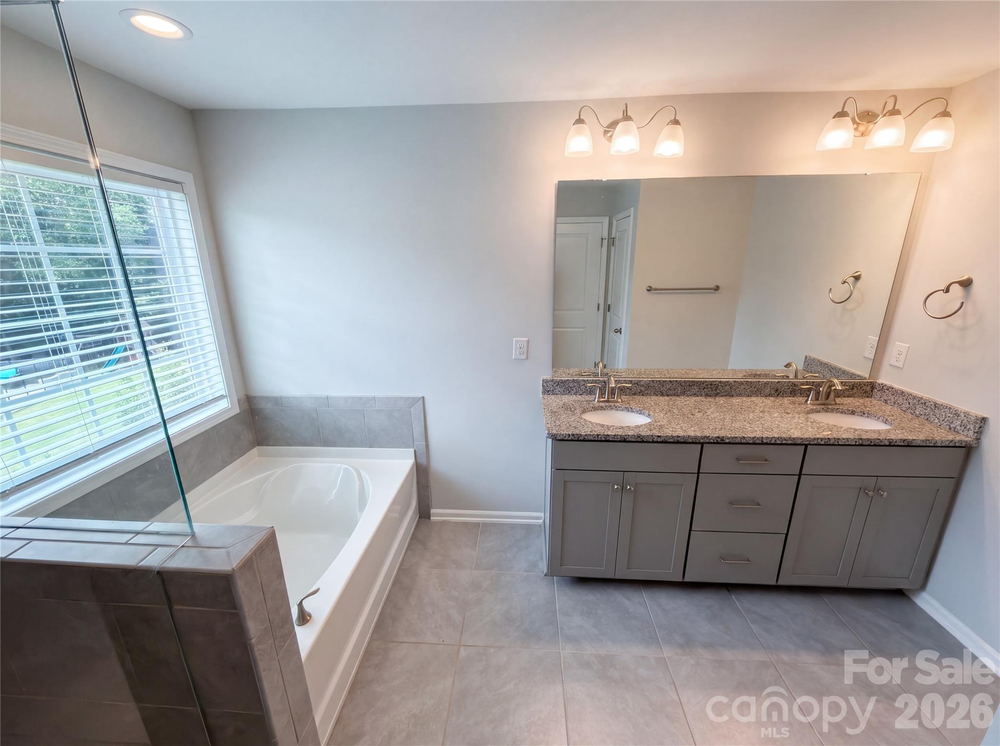 5013 Shadowbrook Road Property Photo 13