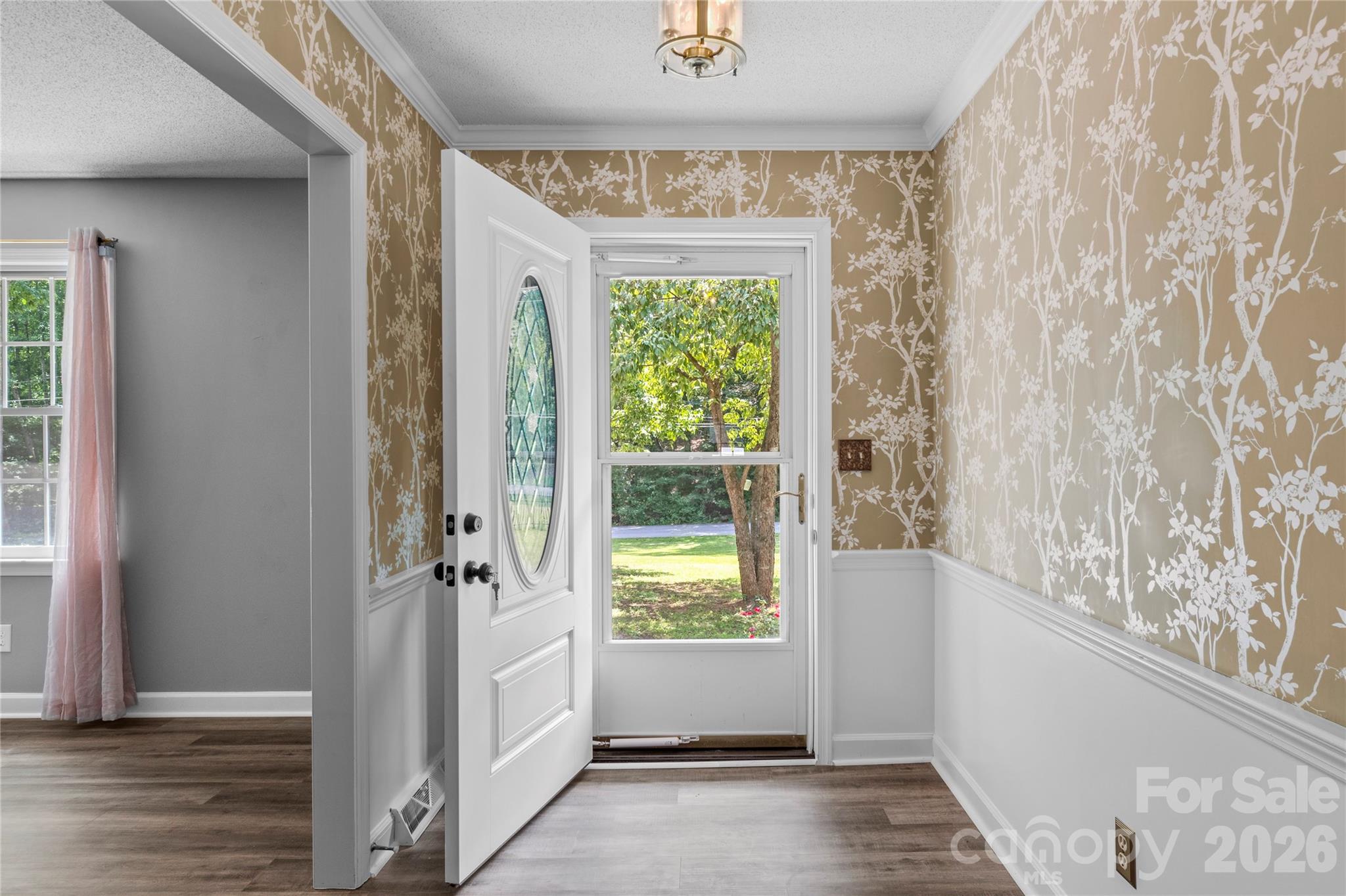 3545 N Lakeshore Drive Property Photo 4