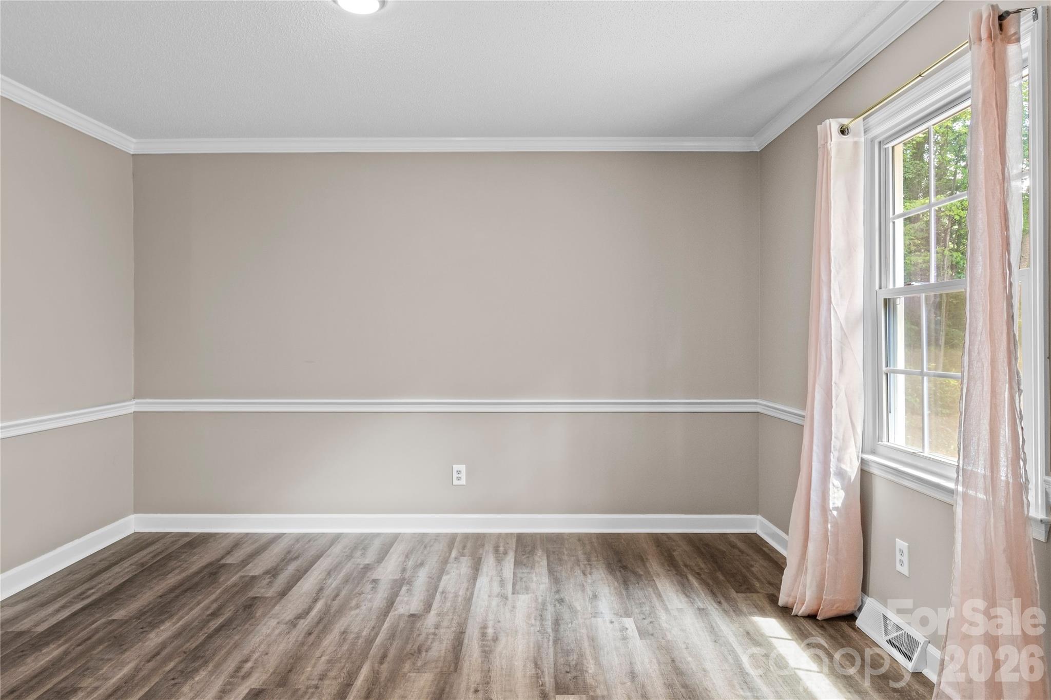 3545 N Lakeshore Drive Property Photo 6