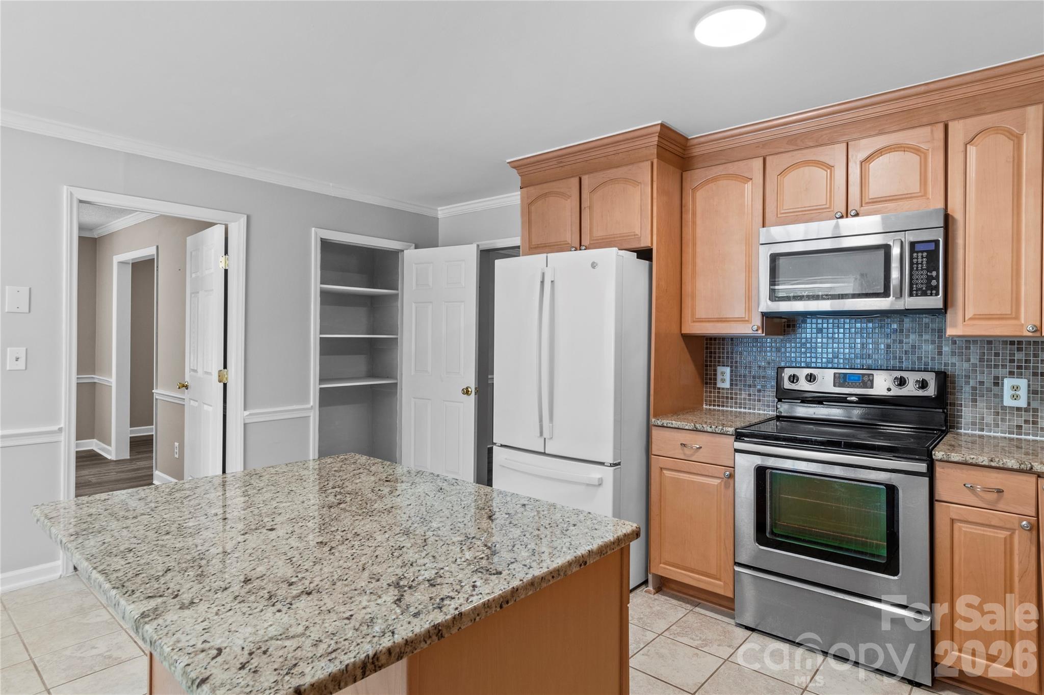 3545 N Lakeshore Drive Property Photo 9
