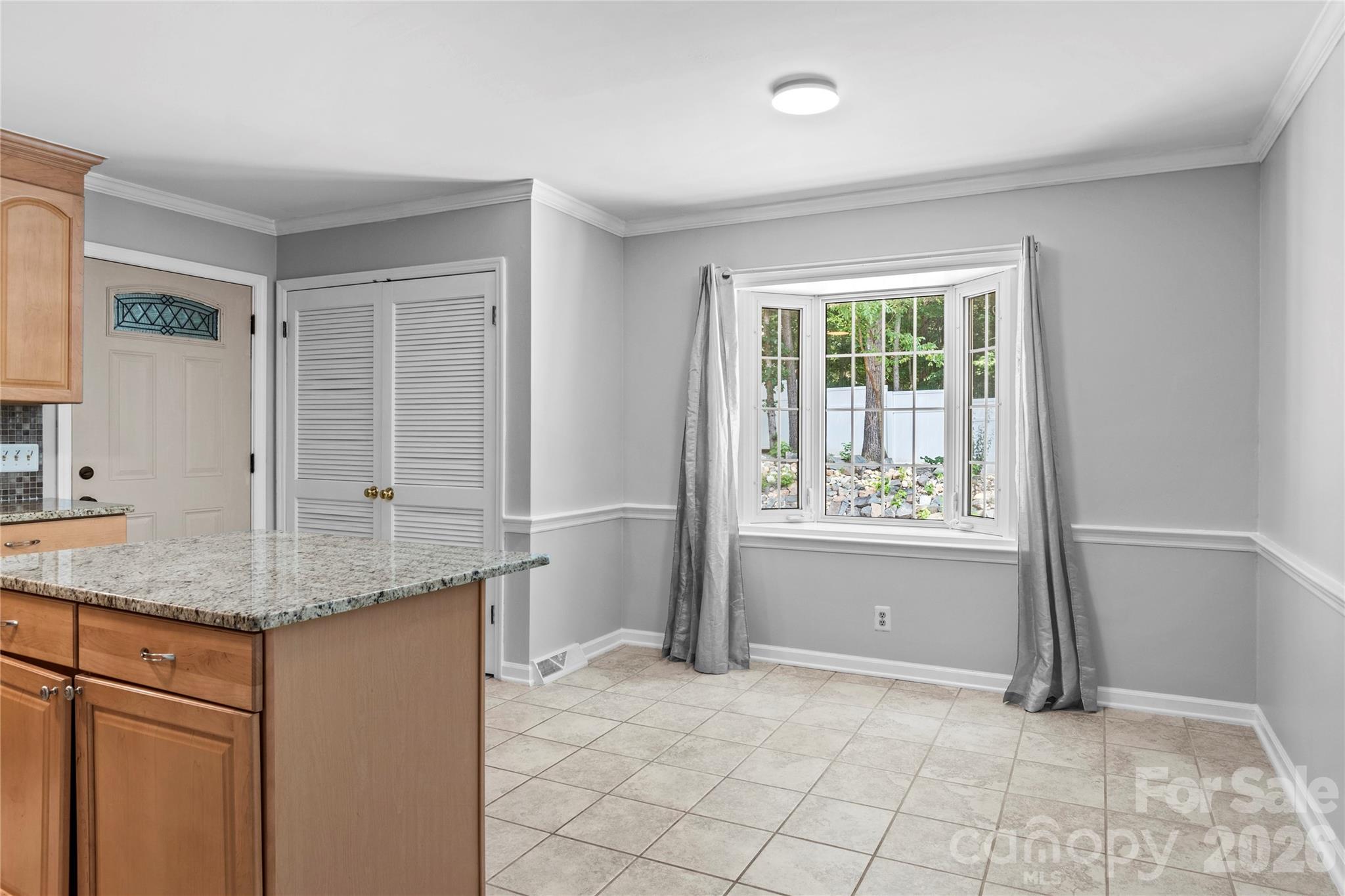 3545 N Lakeshore Drive Property Photo 10