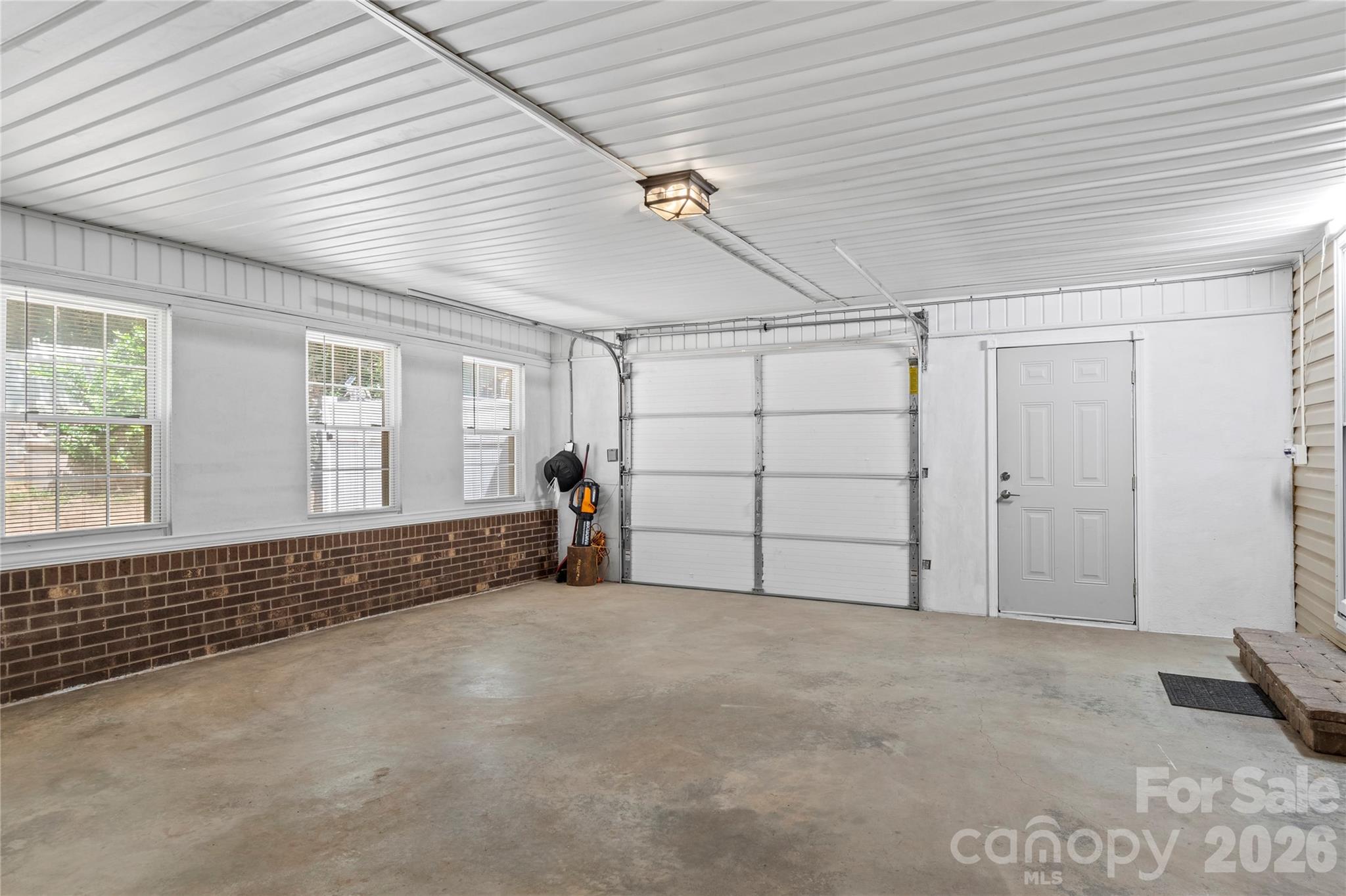 3545 N Lakeshore Drive Property Photo 13