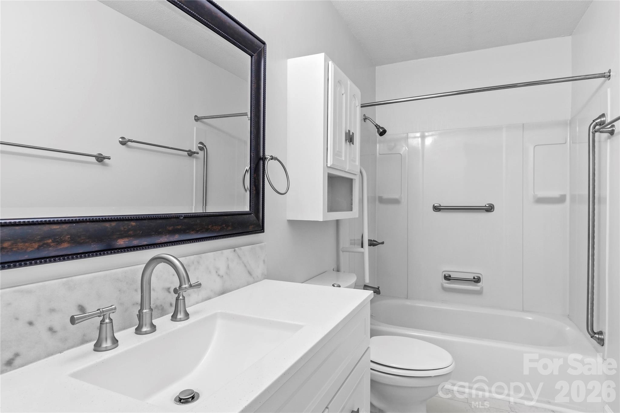 3545 N Lakeshore Drive Property Photo 25