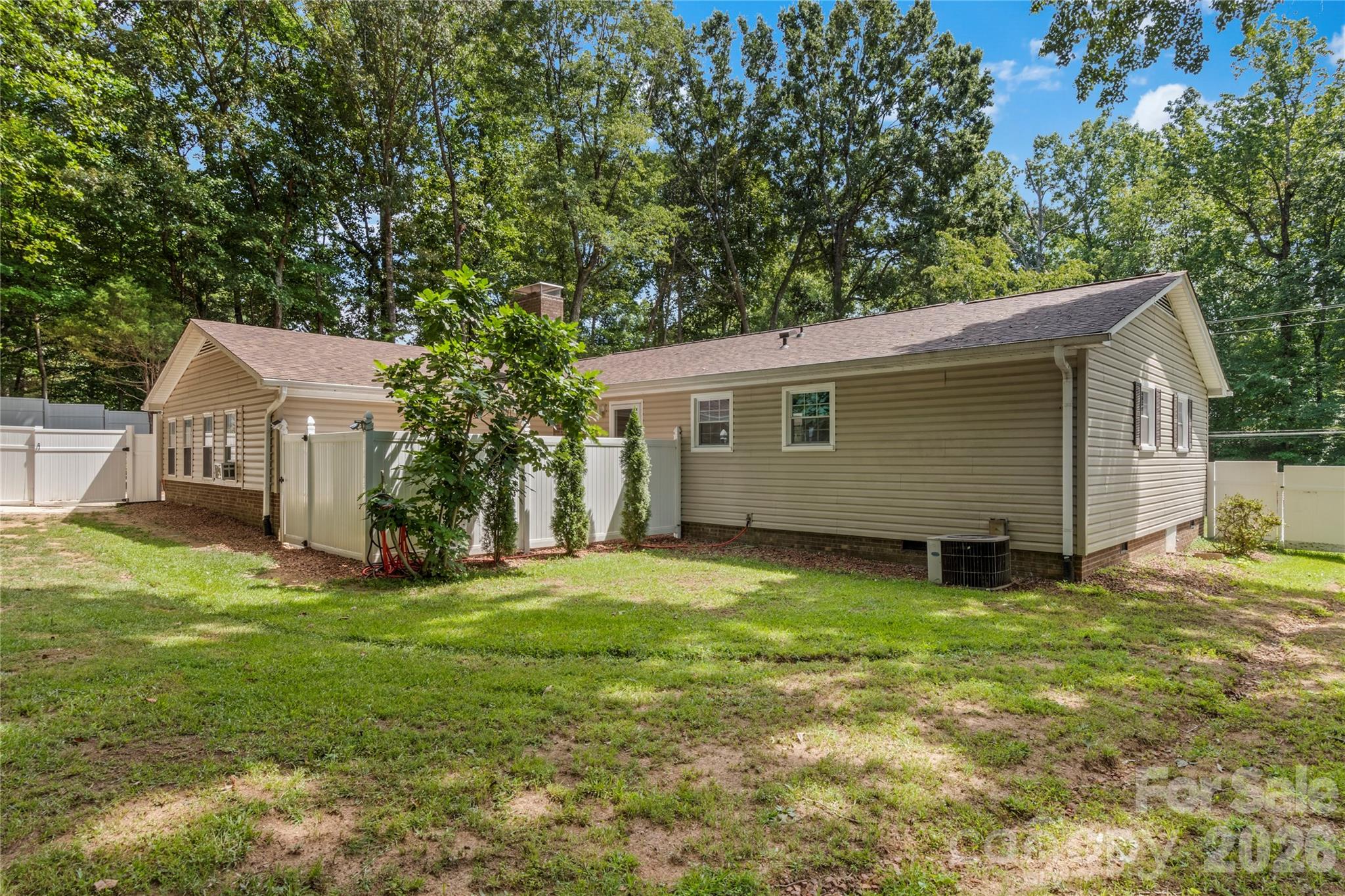 3545 N Lakeshore Drive Property Photo 27