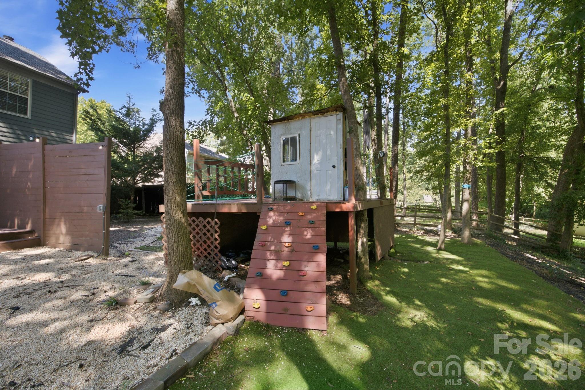 8927 Raven Park Drive Property Photo 36