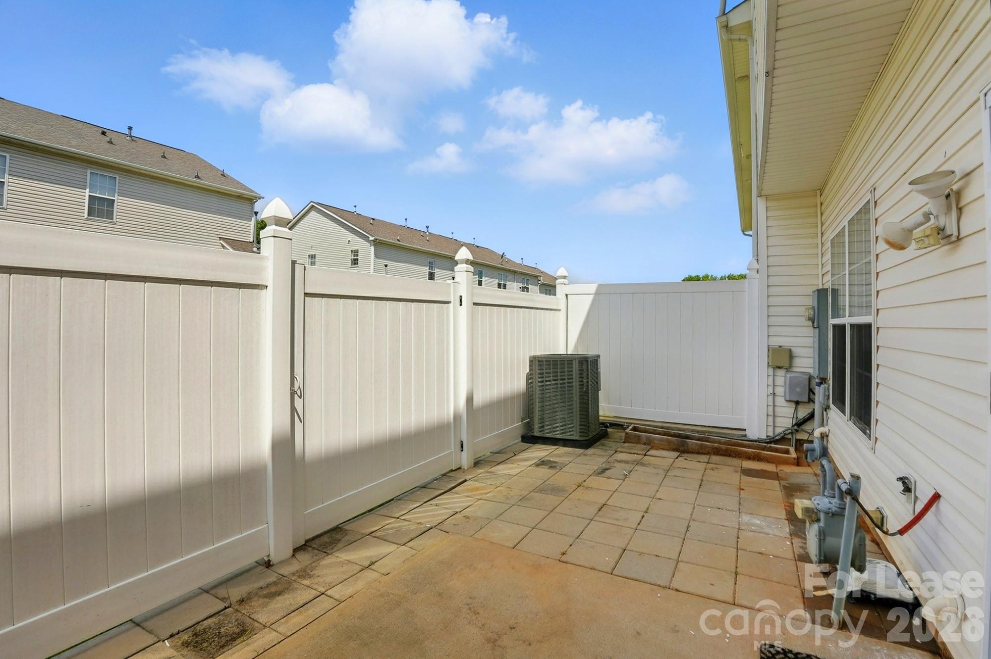 12244 Stratfield Place Circle Property Photo 30
