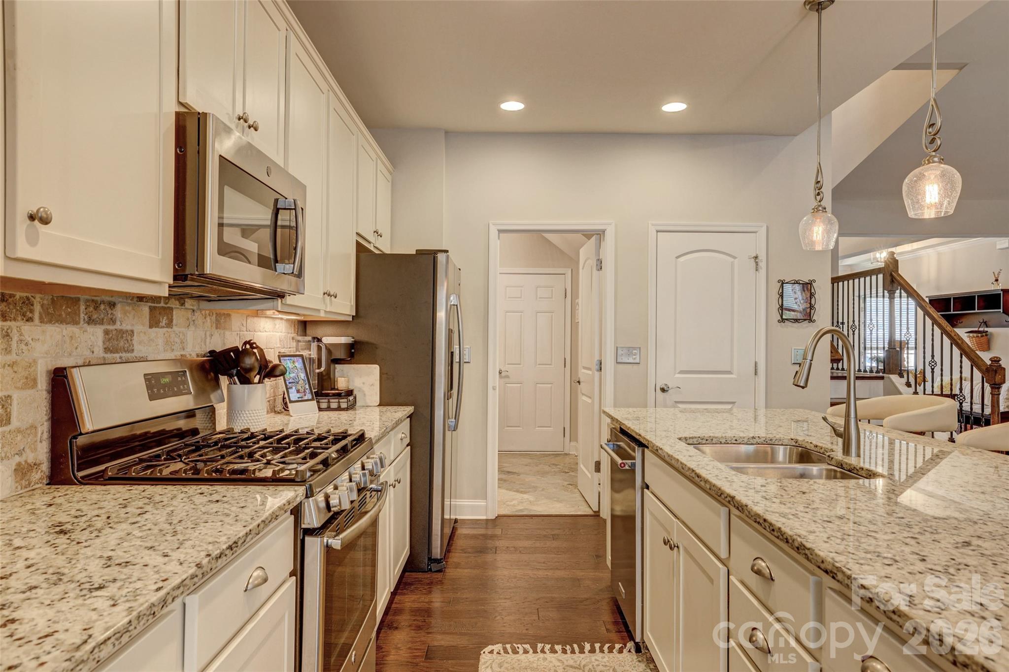 2084 Fuera Road Property Photo 16