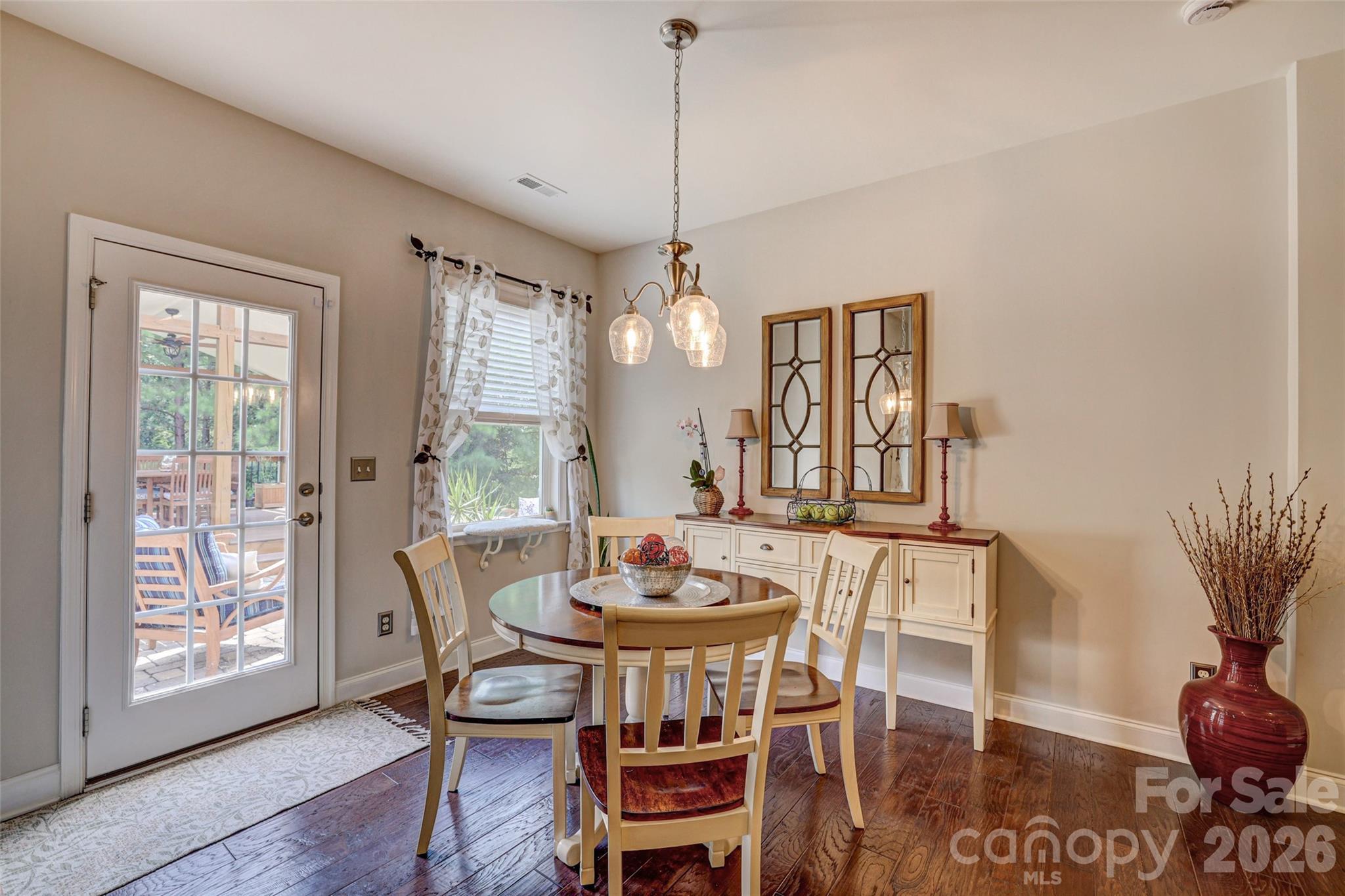 2084 Fuera Road Property Photo 19