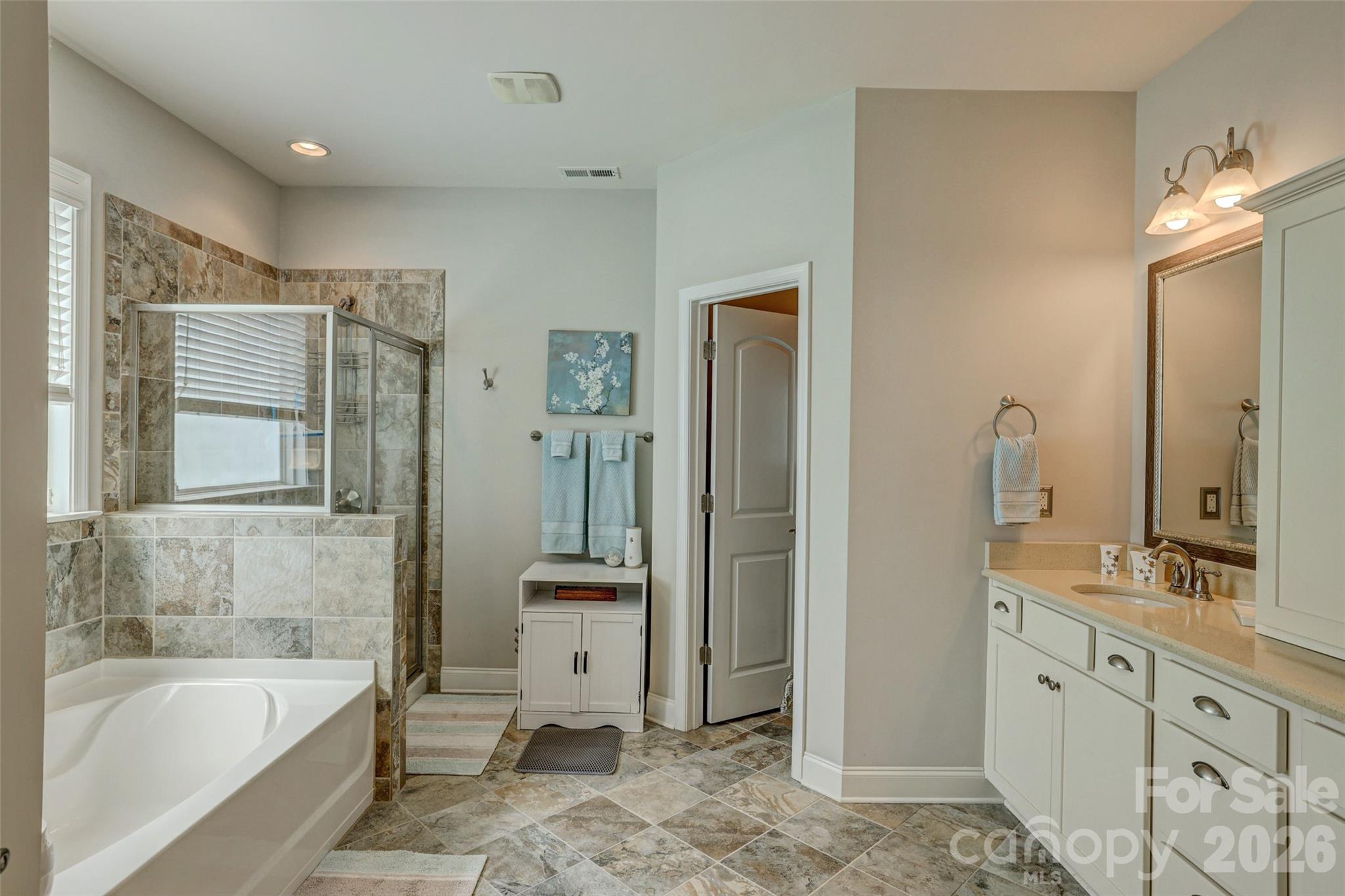2084 Fuera Road Property Photo 22